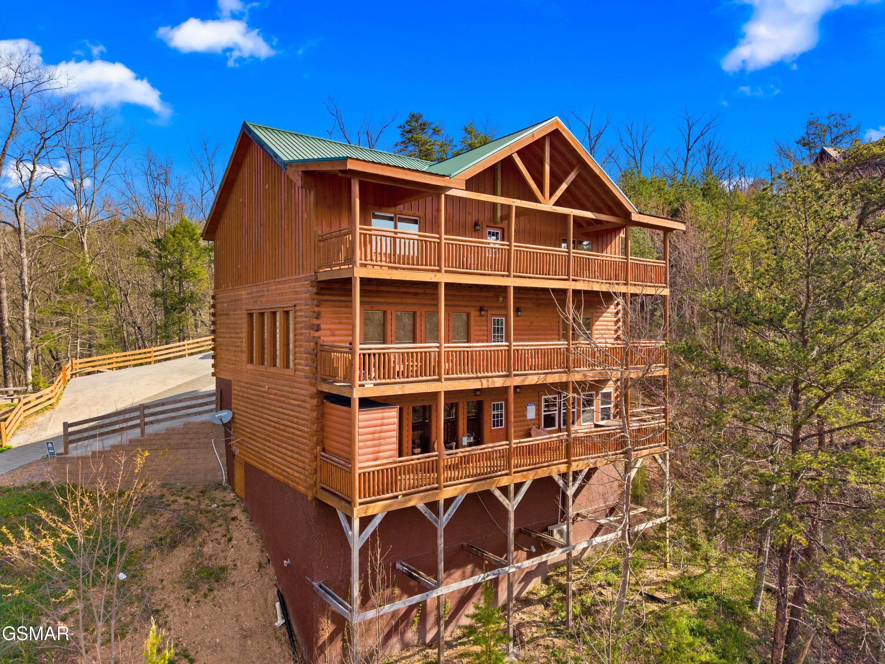 1643 Barn Door Lane Sevierville TN 37862