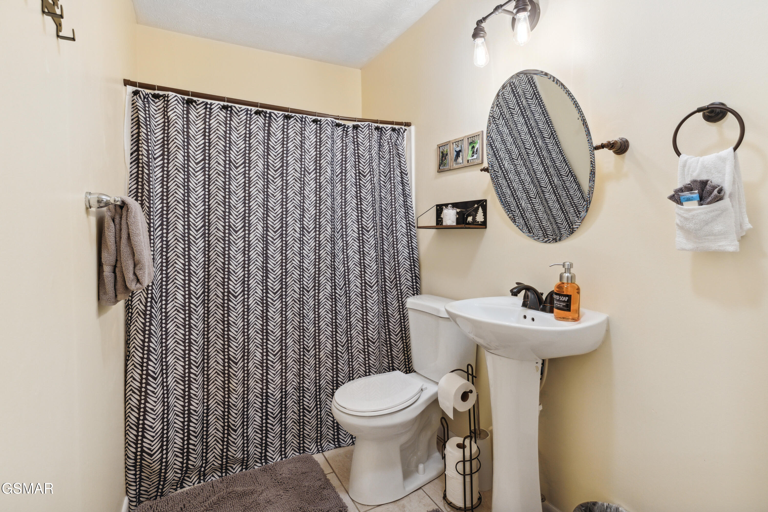 2777 Mountain View Circle Sevierville TN 37862