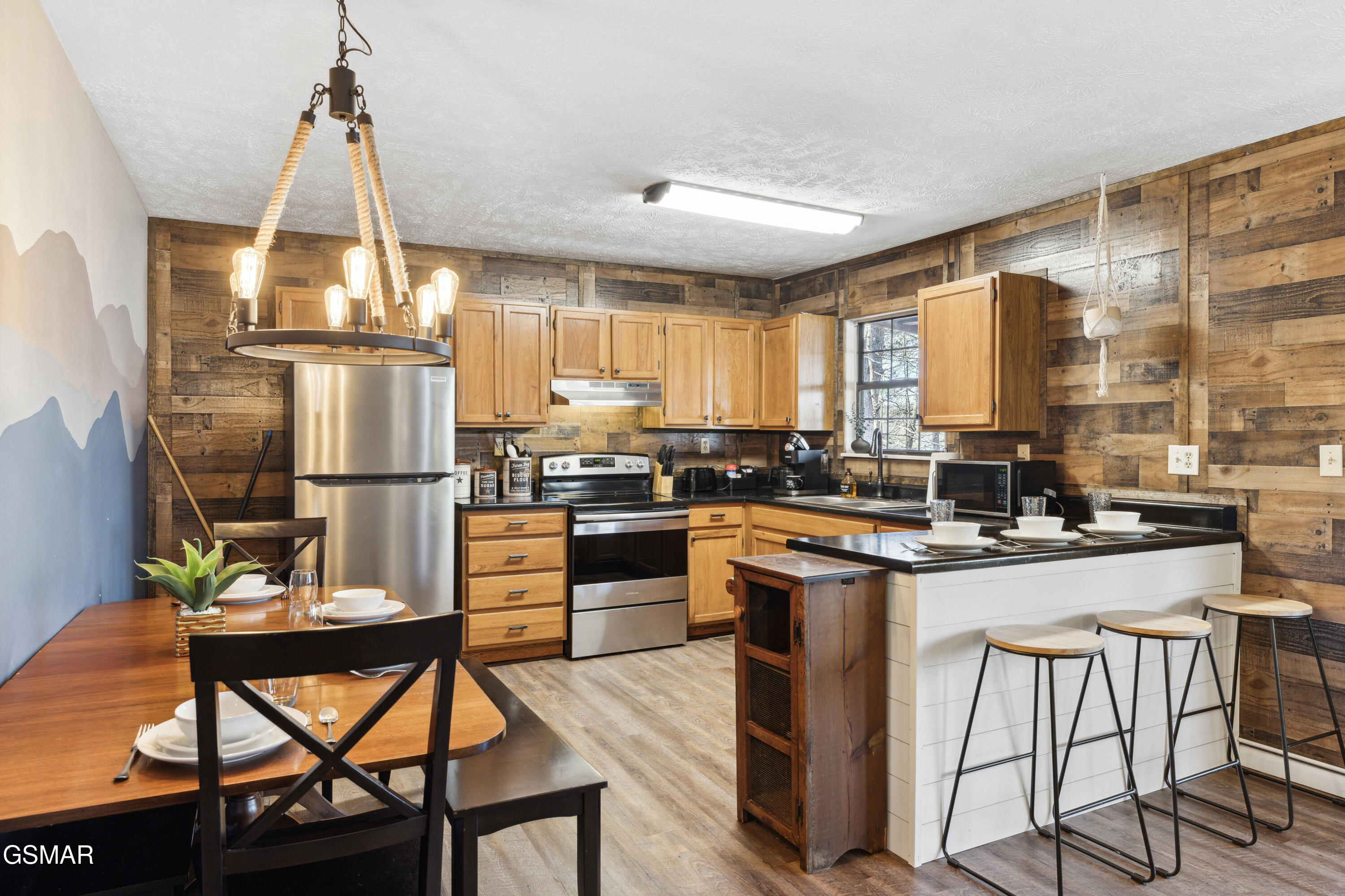 2777 Mountain View Circle Sevierville TN 37862