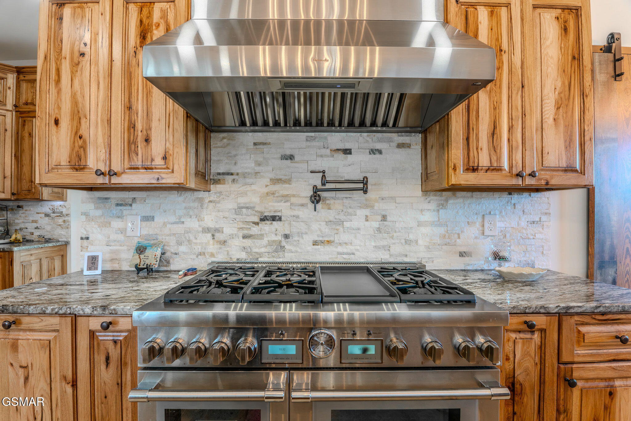 2324 Holston View Road New Market TN 37820