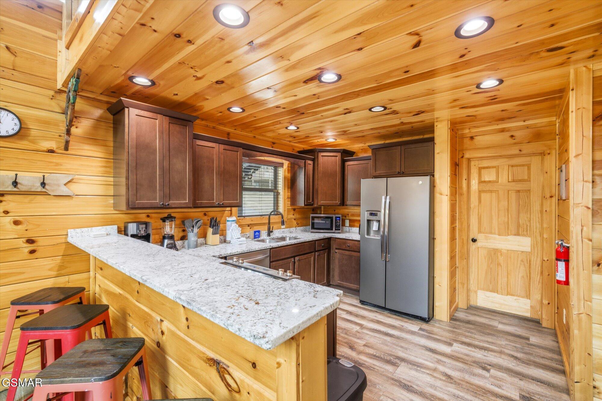 551 Blackberry Ridge Way Pigeon Forge TN 37863