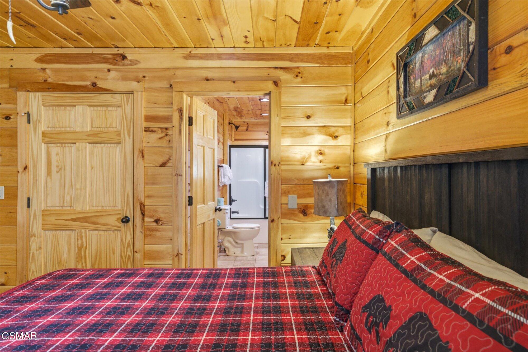 551 Blackberry Ridge Way Pigeon Forge TN 37863