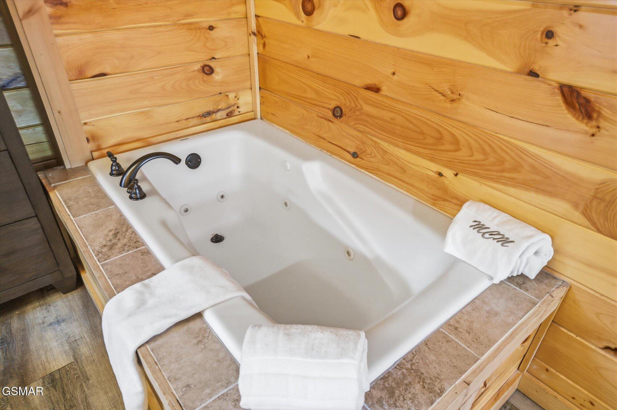 551 Blackberry Ridge Way Pigeon Forge TN 37863