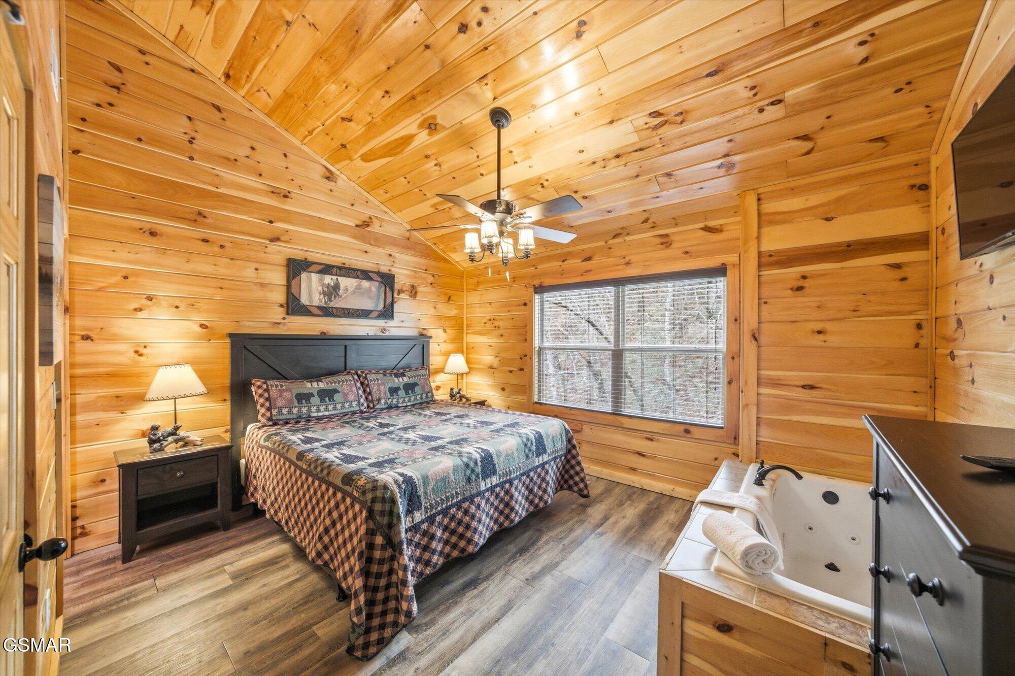 551 Blackberry Ridge Way Pigeon Forge TN 37863