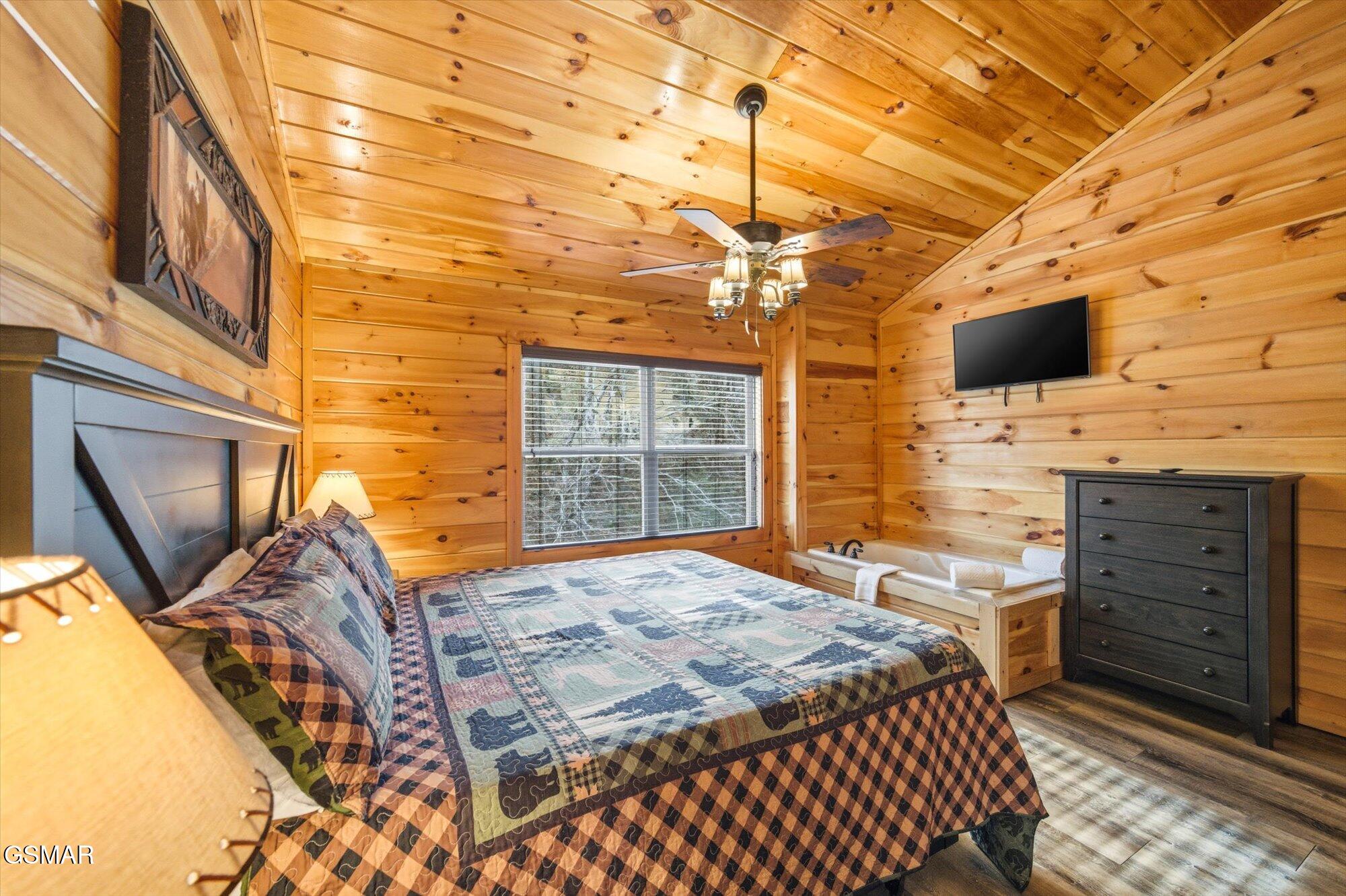 551 Blackberry Ridge Way Pigeon Forge TN 37863