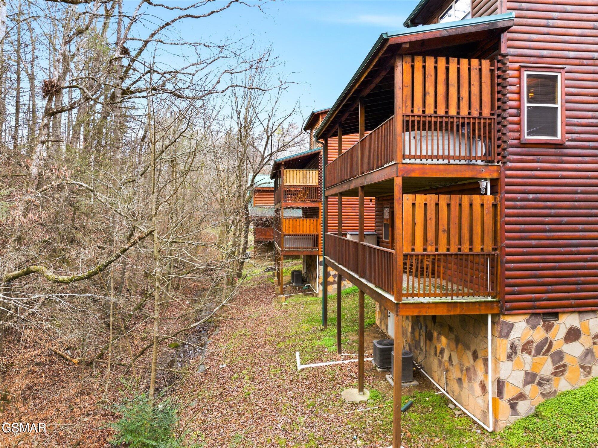 551 Blackberry Ridge Way Pigeon Forge TN 37863