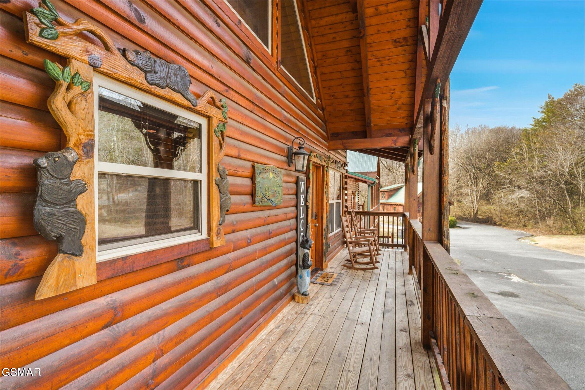 551 Blackberry Ridge Way Pigeon Forge TN 37863