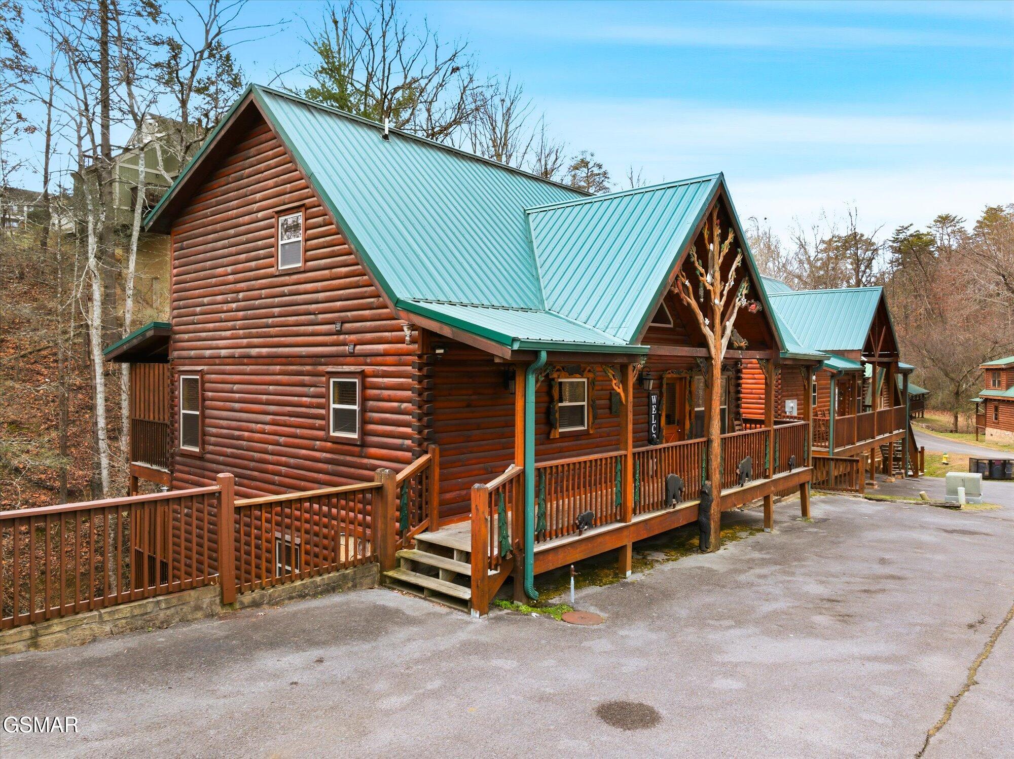 551 Blackberry Ridge Way Pigeon Forge TN 37863