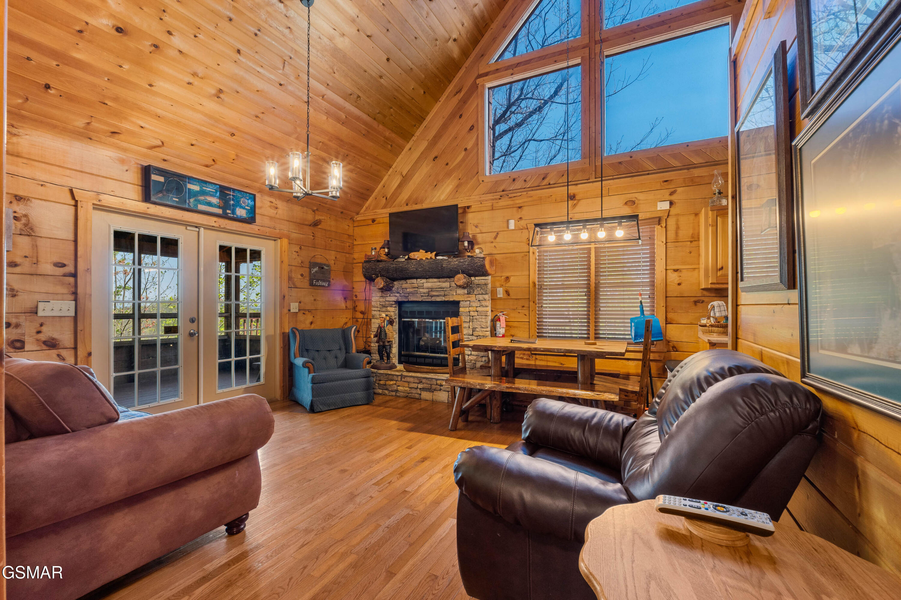 4388 Carolina Cove Way Pigeon Forge TN 37863