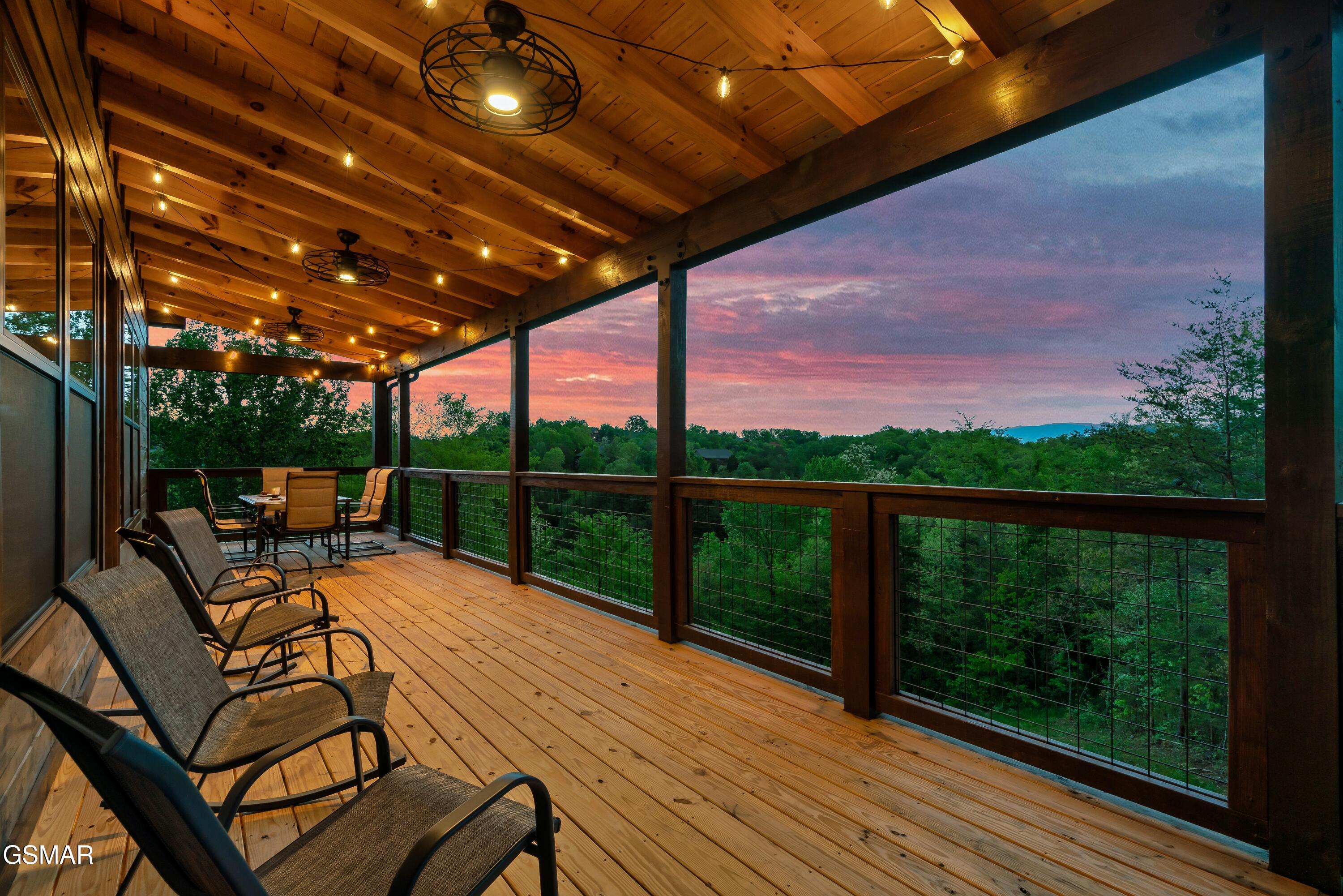 312 Oak Vista Court Sevierville TN 37876