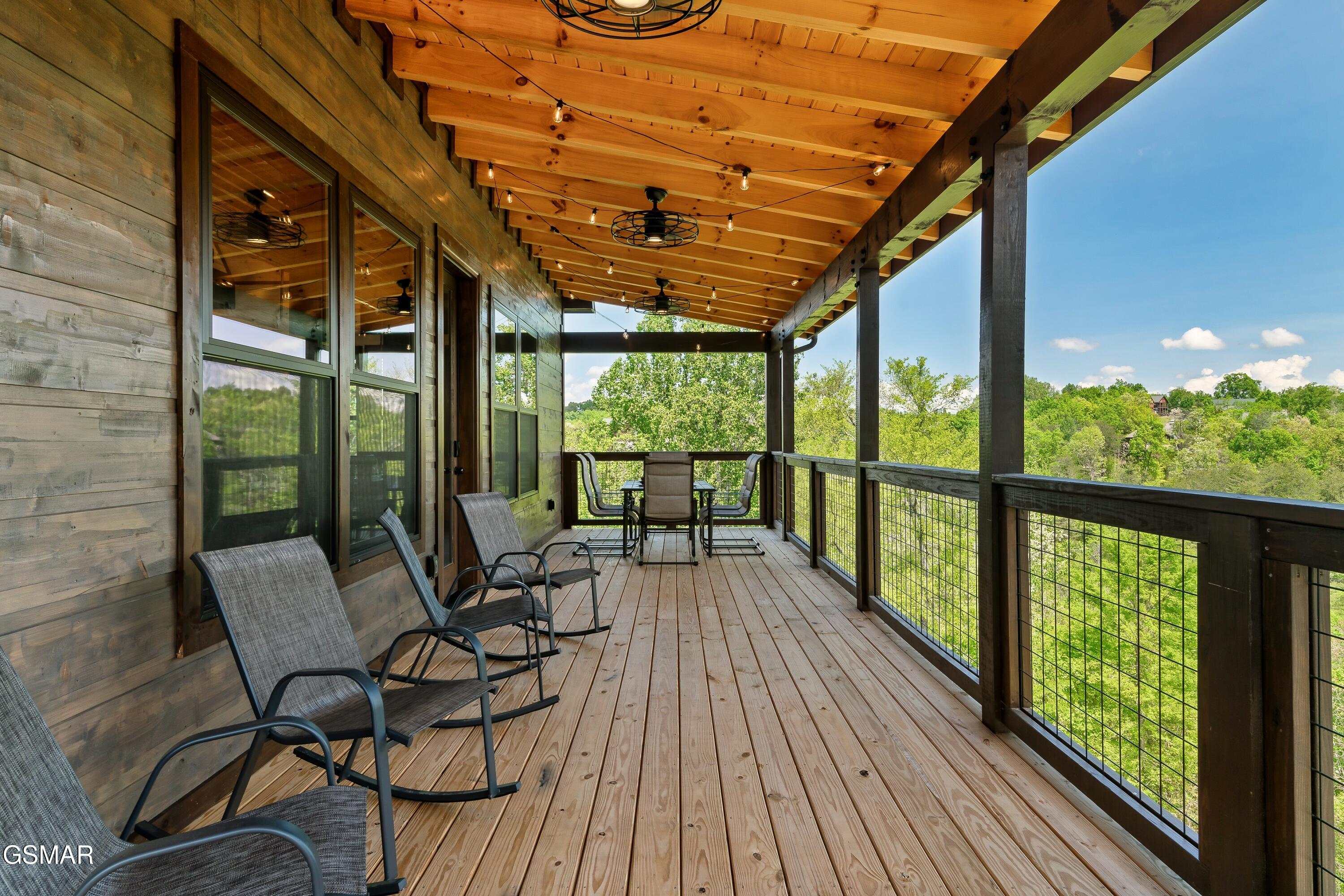 312 Oak Vista Court Sevierville TN 37876