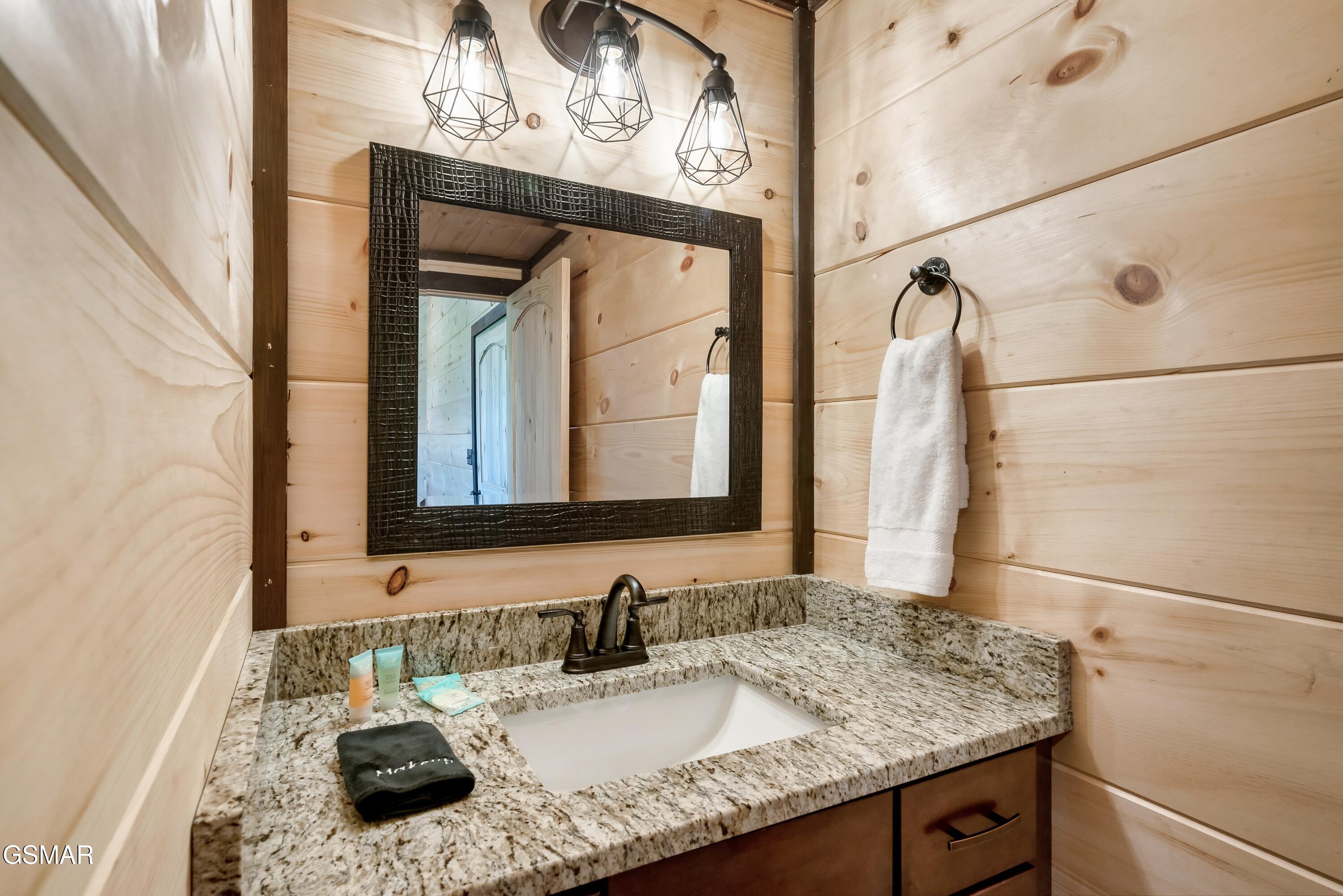 312 Oak Vista Court Sevierville TN 37876