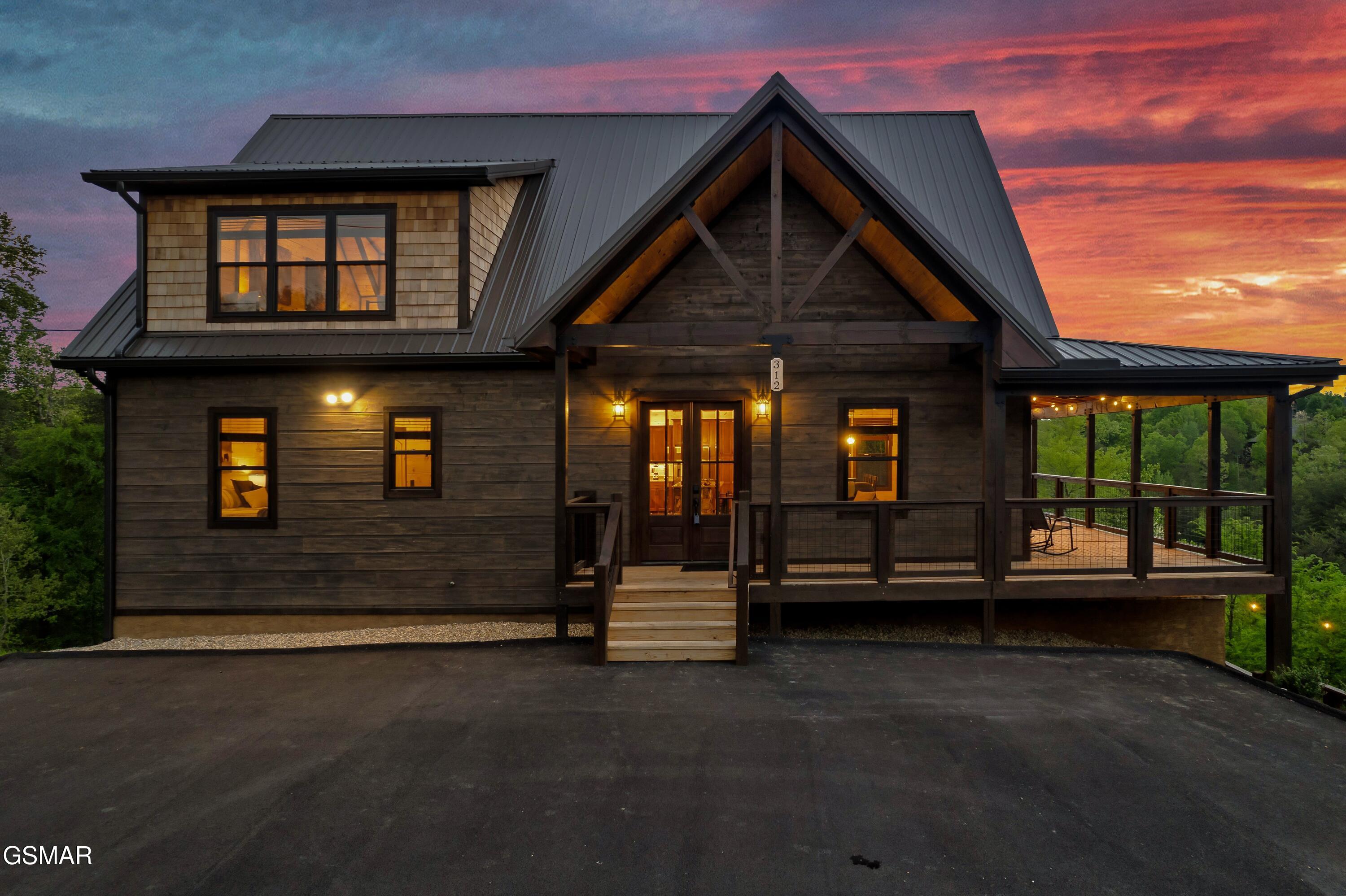 312 Oak Vista Court Sevierville TN 37876