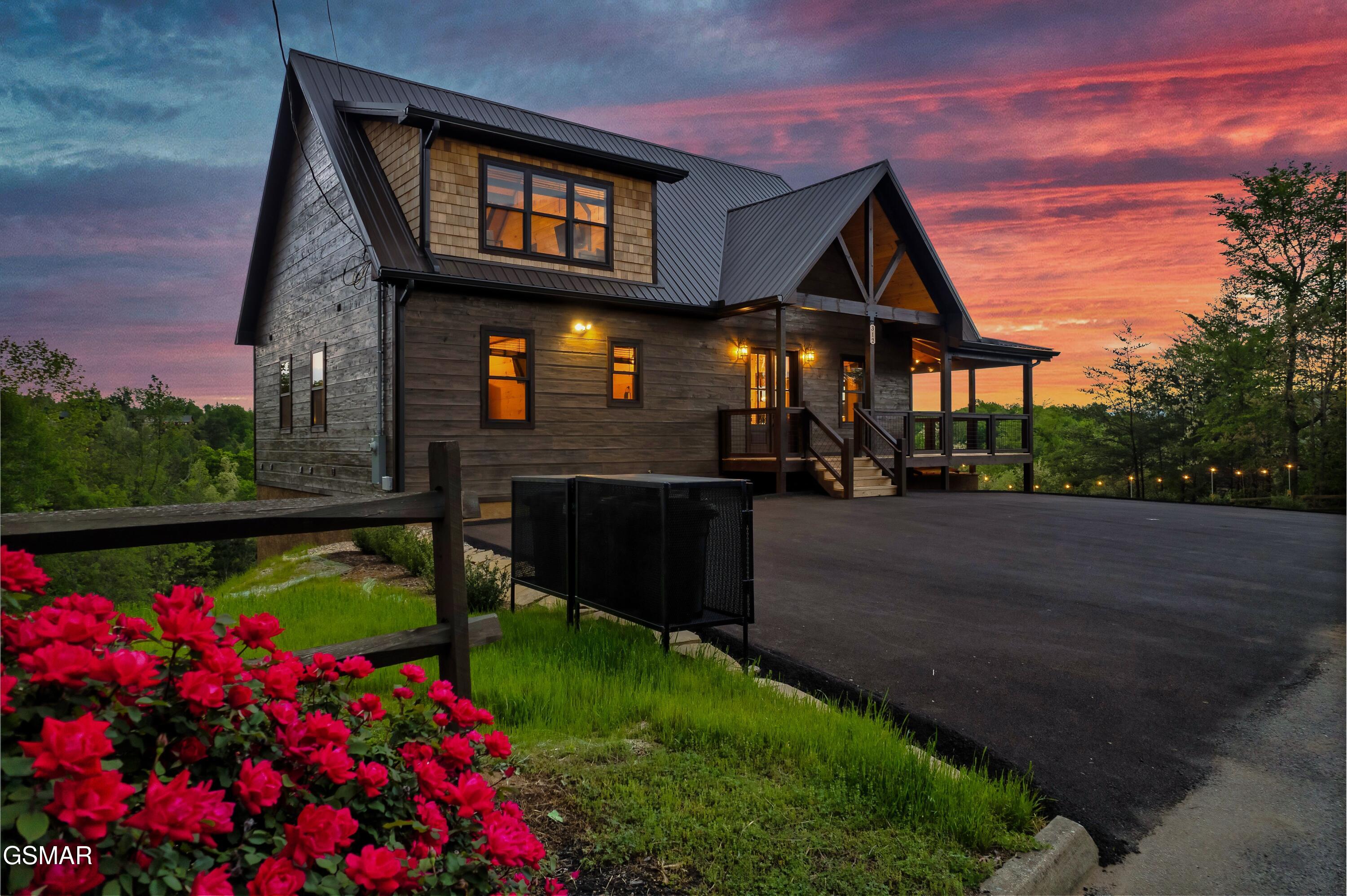 312 Oak Vista Court Sevierville TN 37876