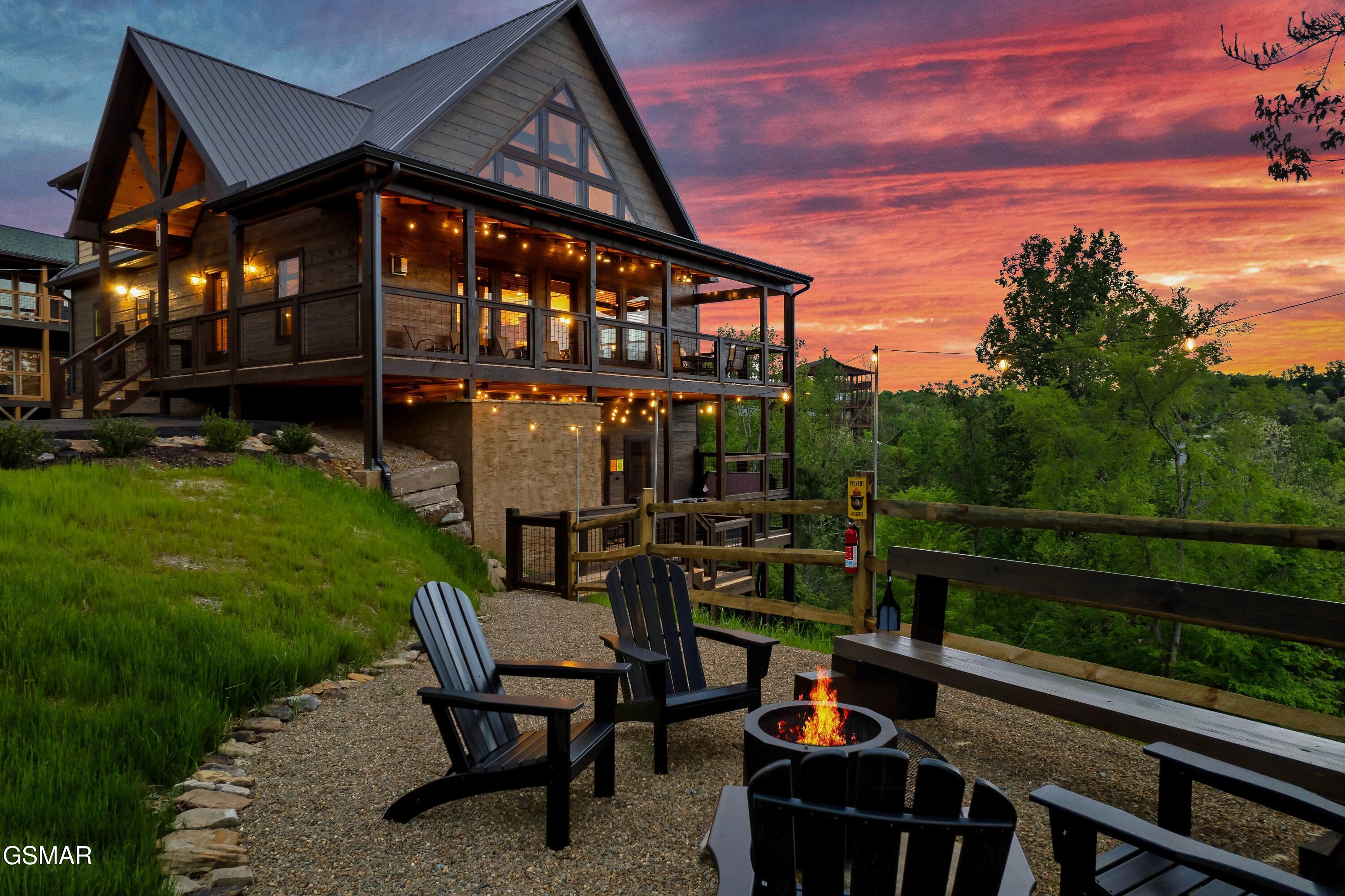 312 Oak Vista Court Sevierville TN 37876