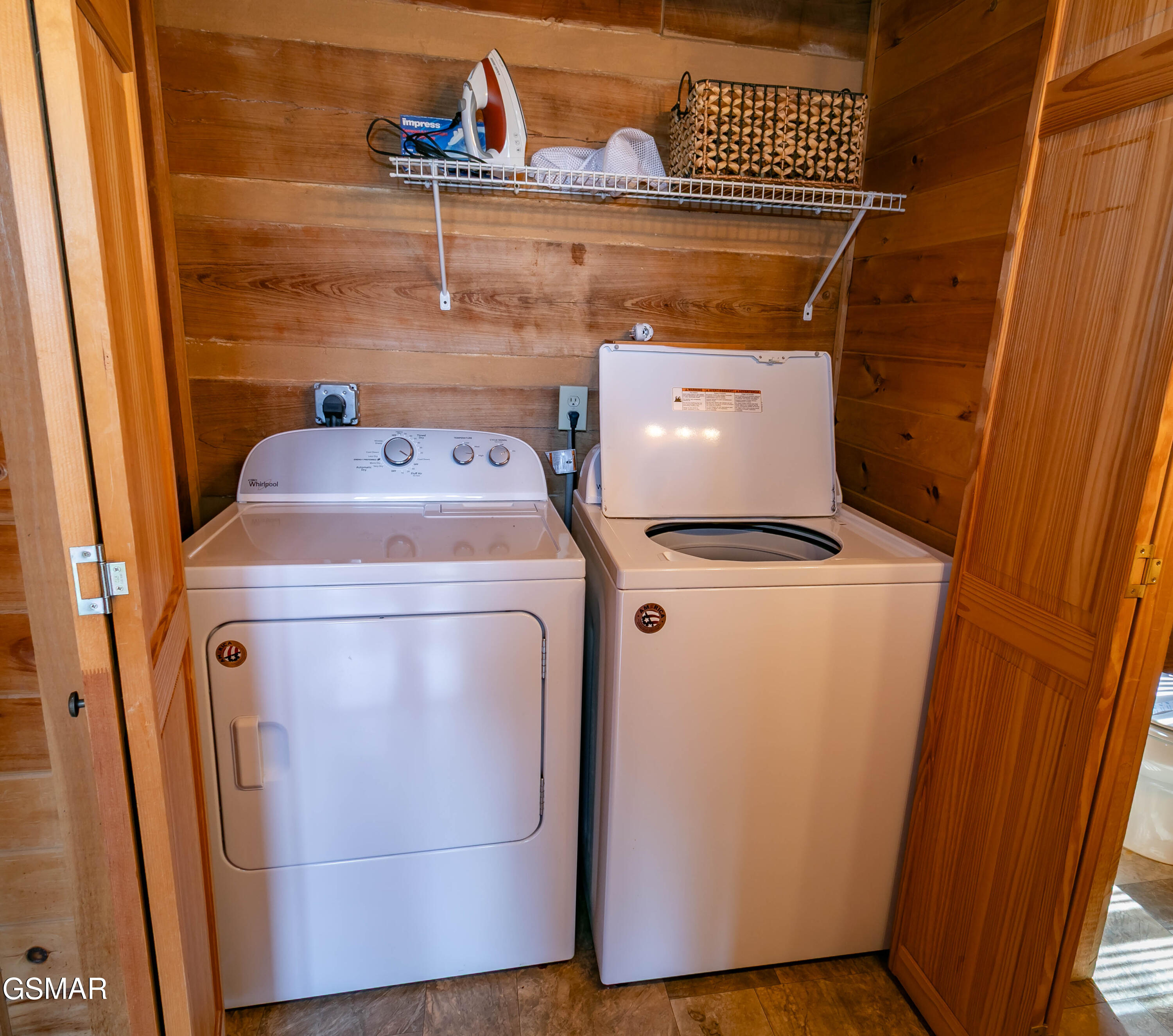 3059 Perry Circle & Lot 11 Lane Sevierville TN 37862