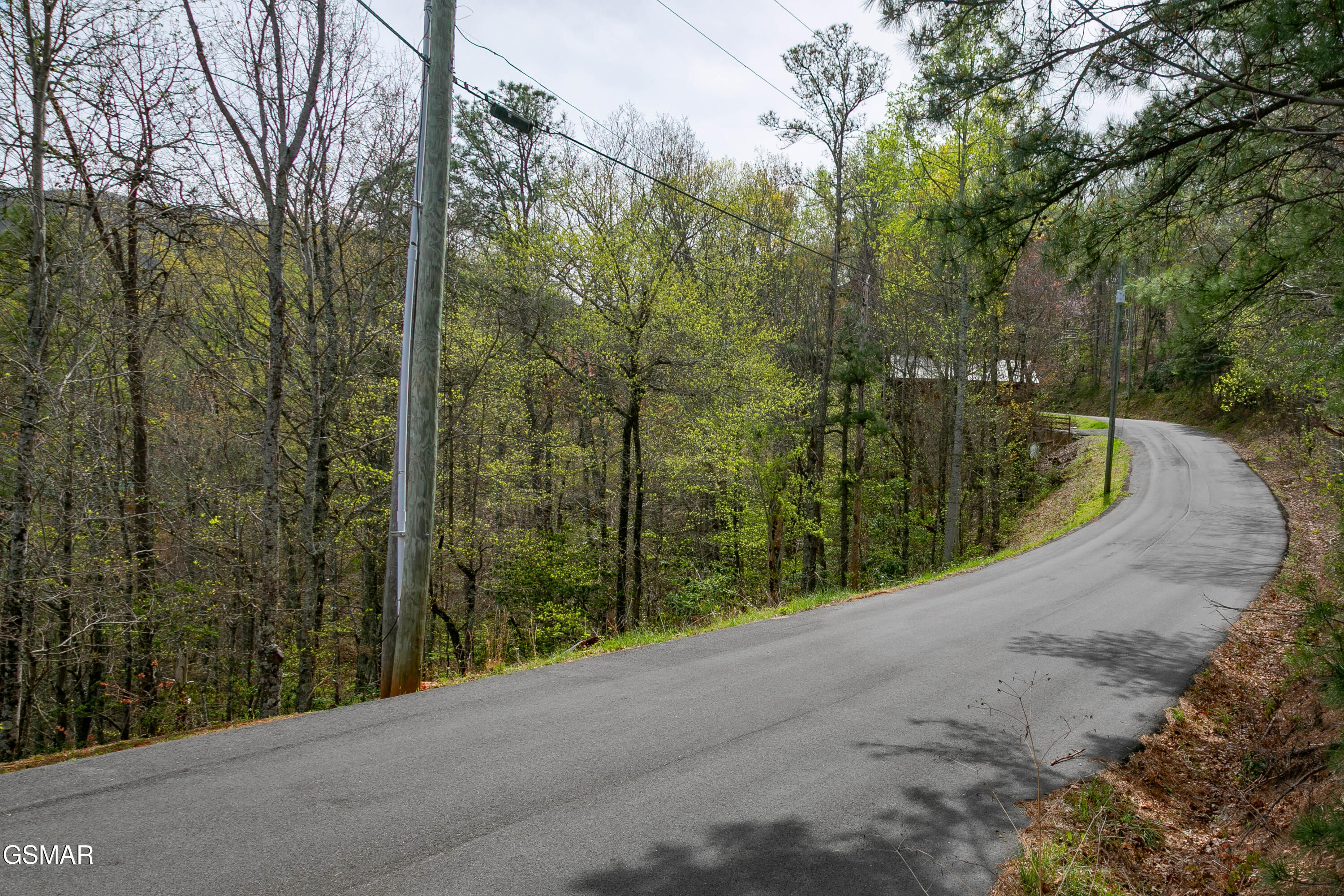 3059 Perry Circle & Lot 11 Lane Sevierville TN 37862