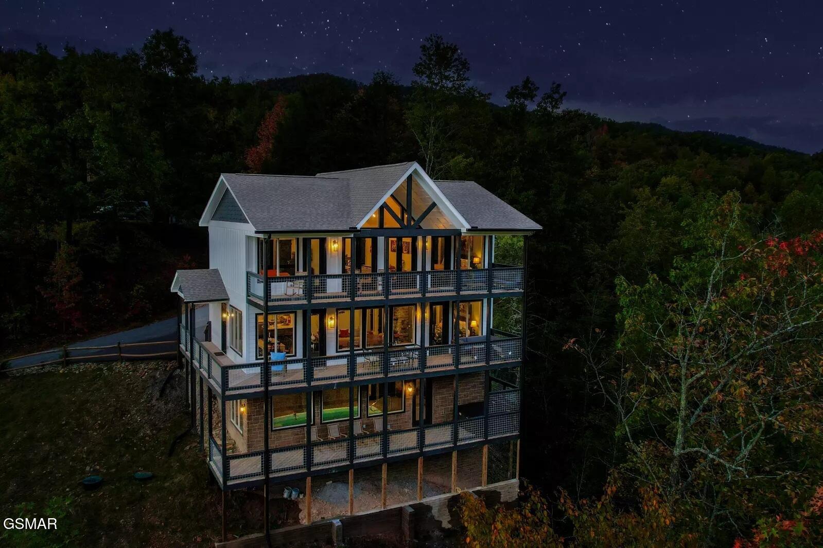 821 Sunshine Trail Gatlinburg TN 37738