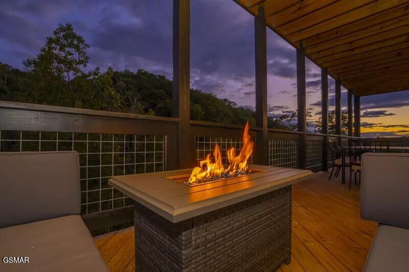 821 Sunshine Trail Gatlinburg TN 37738