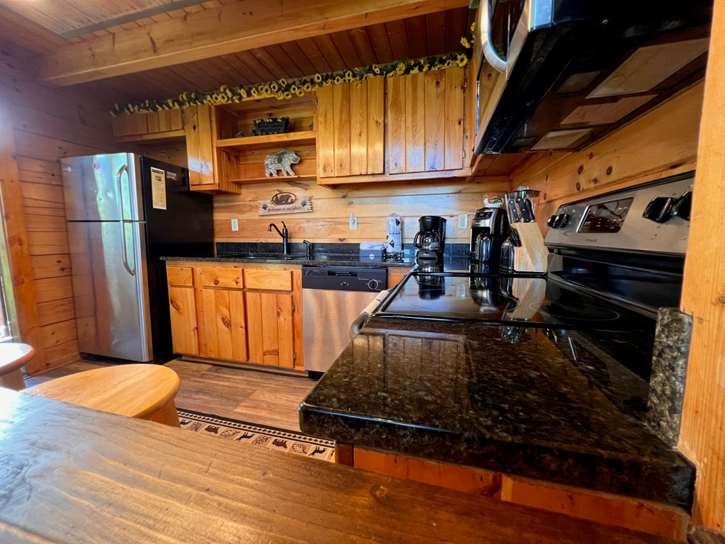 2203 Foxberry Way Sevierville TN 37876
