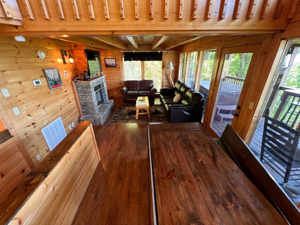 2203 Foxberry Way Sevierville TN 37876