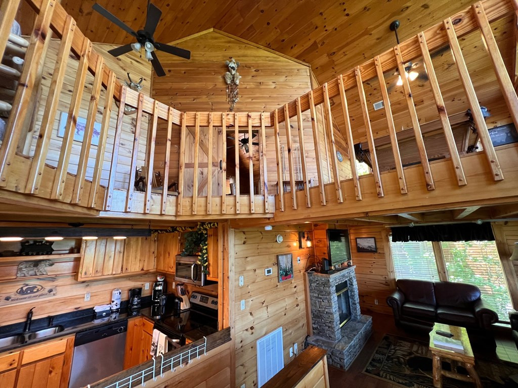 2203 Foxberry Way Sevierville TN 37876