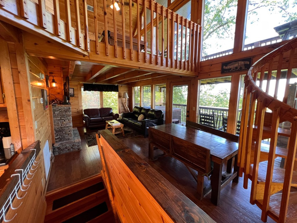 2203 Foxberry Way Sevierville TN 37876