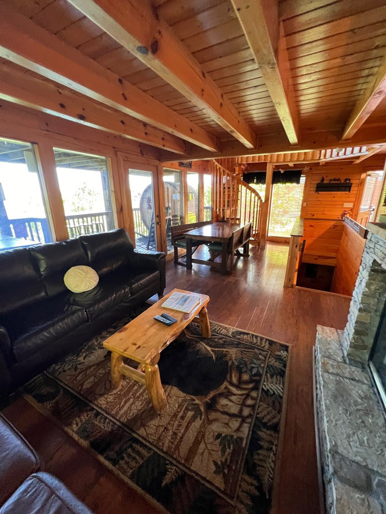 2203 Foxberry Way Sevierville TN 37876