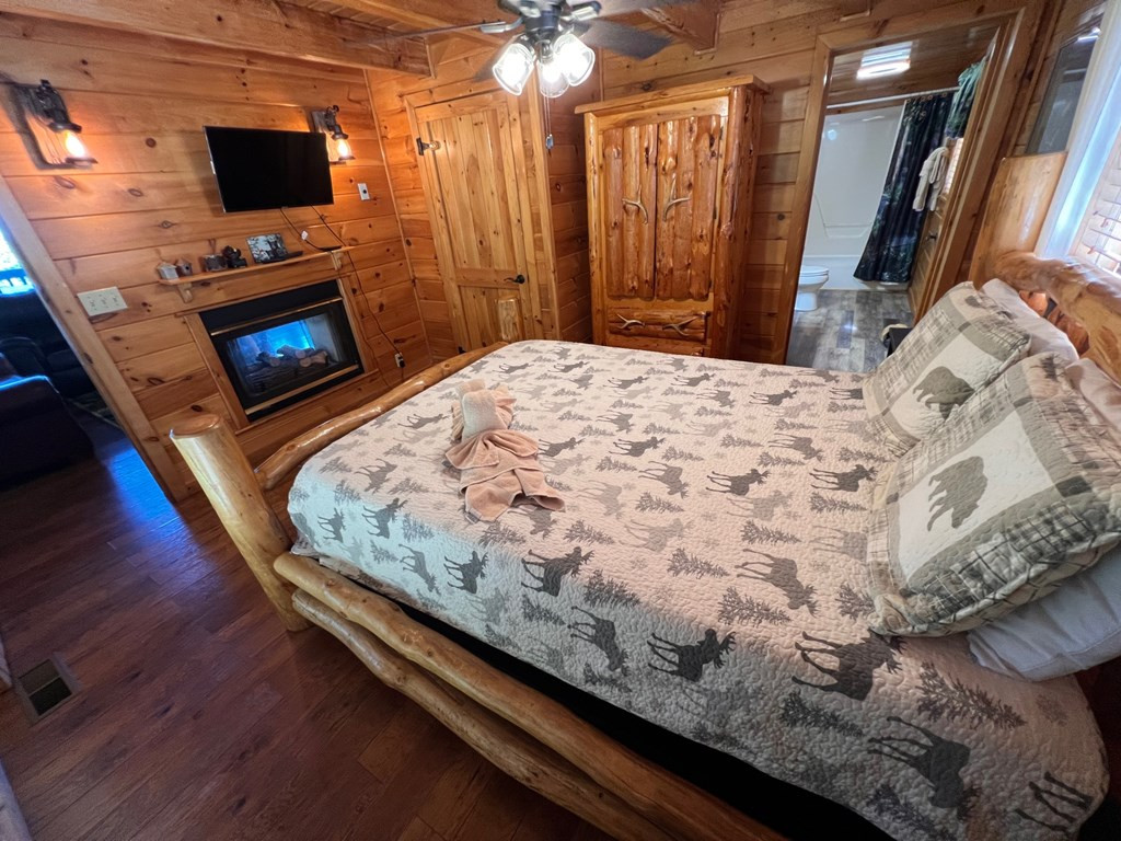 2203 Foxberry Way Sevierville TN 37876