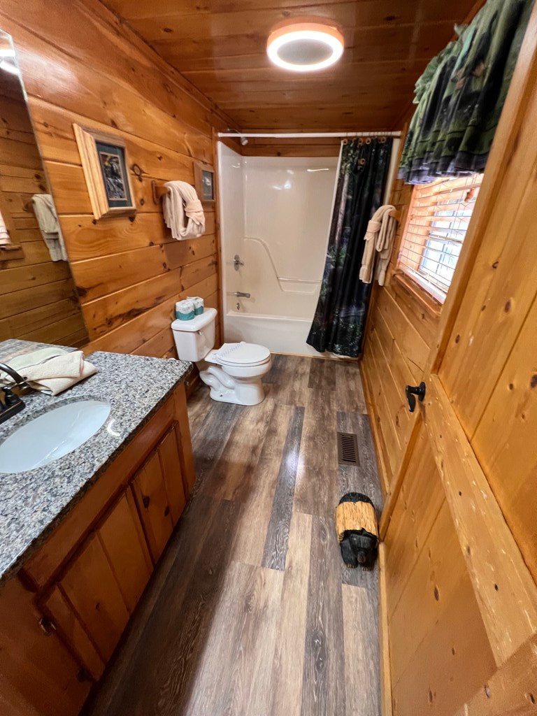 2203 Foxberry Way Sevierville TN 37876