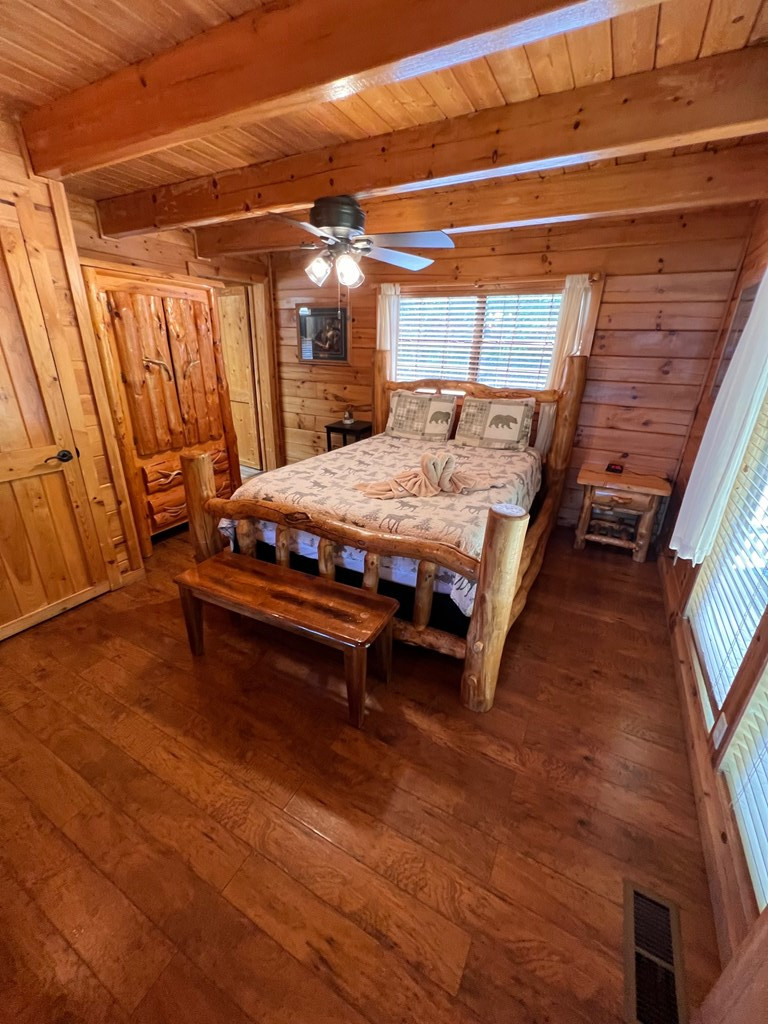 2203 Foxberry Way Sevierville TN 37876