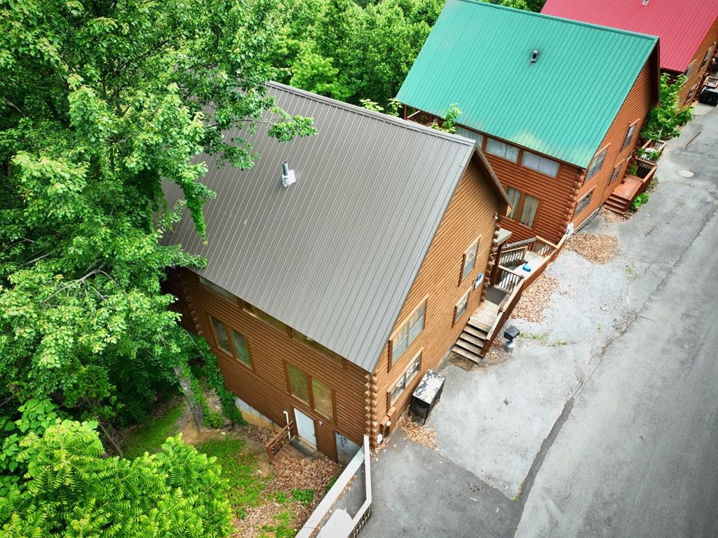 2203 Foxberry Way Sevierville TN 37876