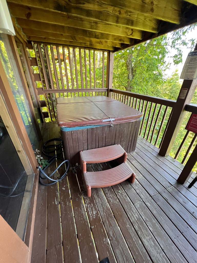 2203 Foxberry Way Sevierville TN 37876
