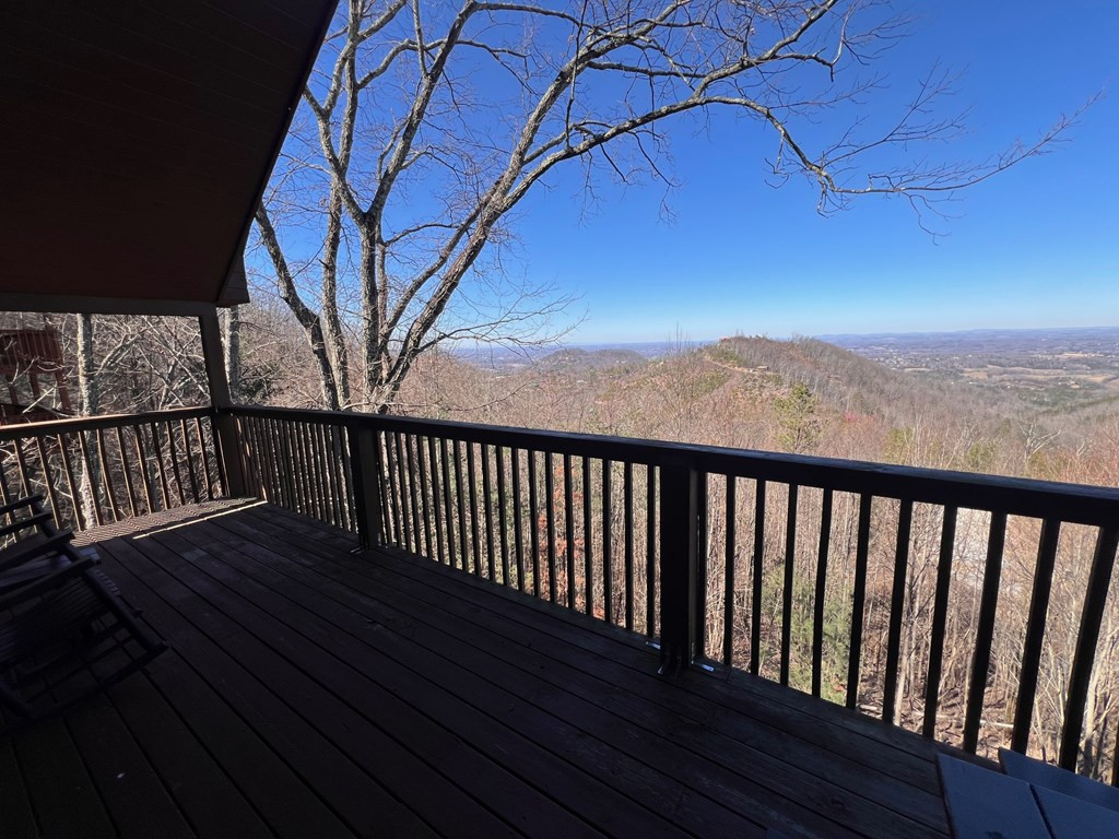 2203 Foxberry Way Sevierville TN 37876