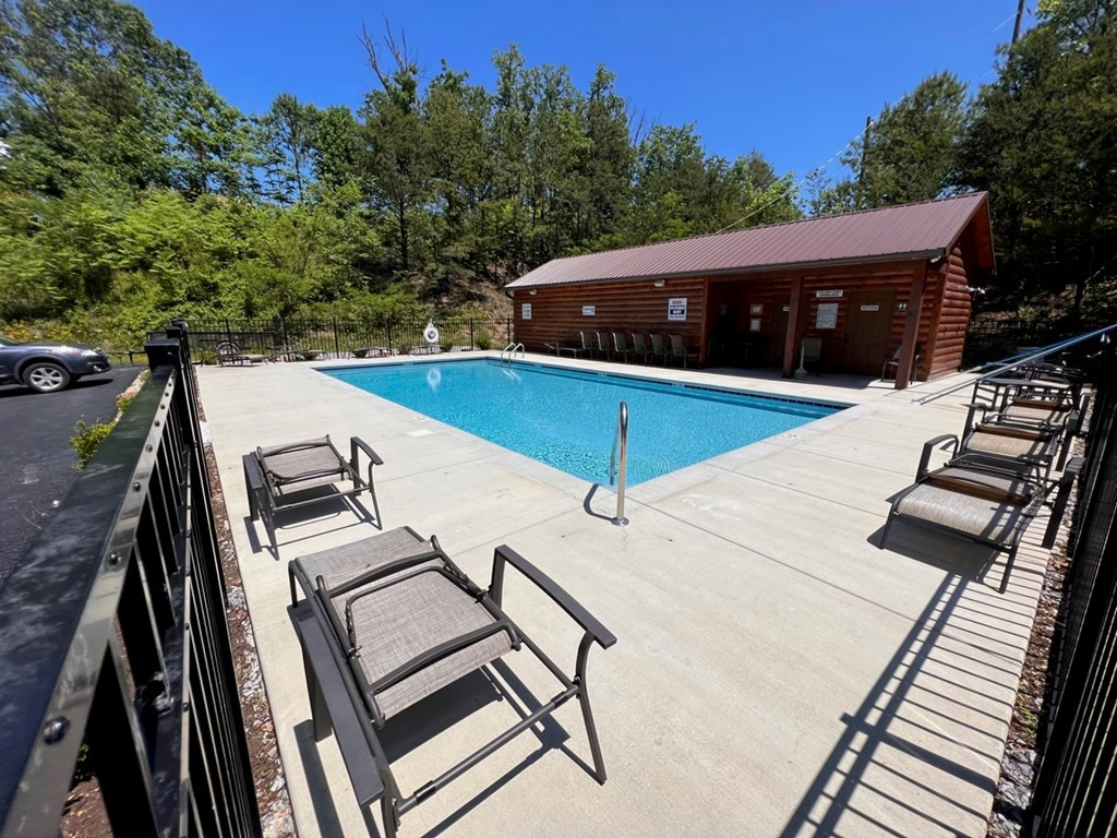 2203 Foxberry Way Sevierville TN 37876
