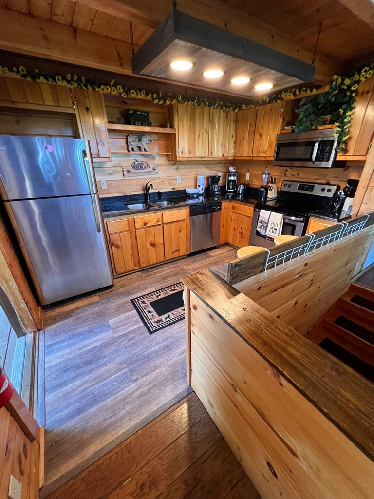2203 Foxberry Way Sevierville TN 37876