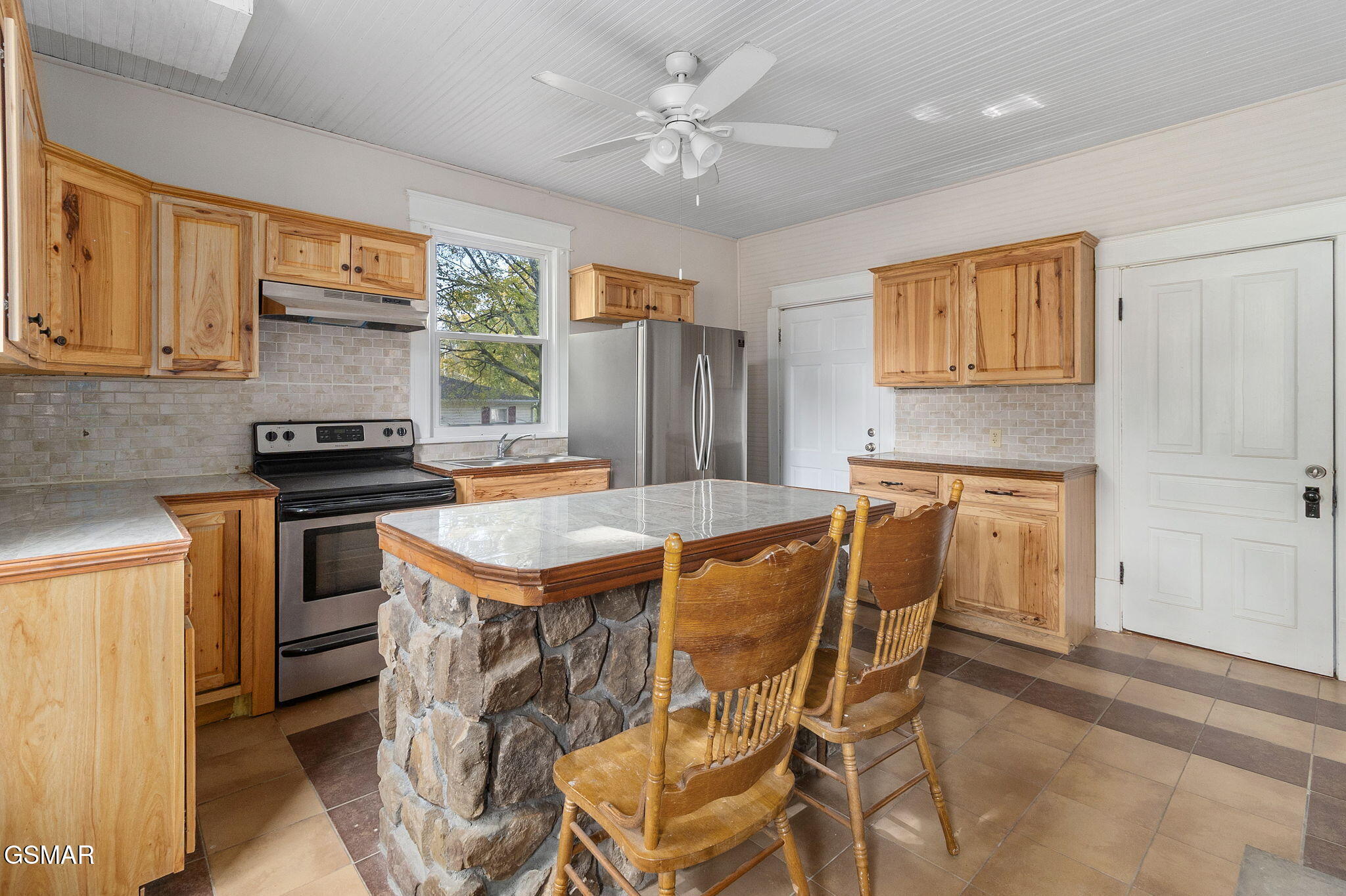 309 Englewood Avenue Englewood TN 37329