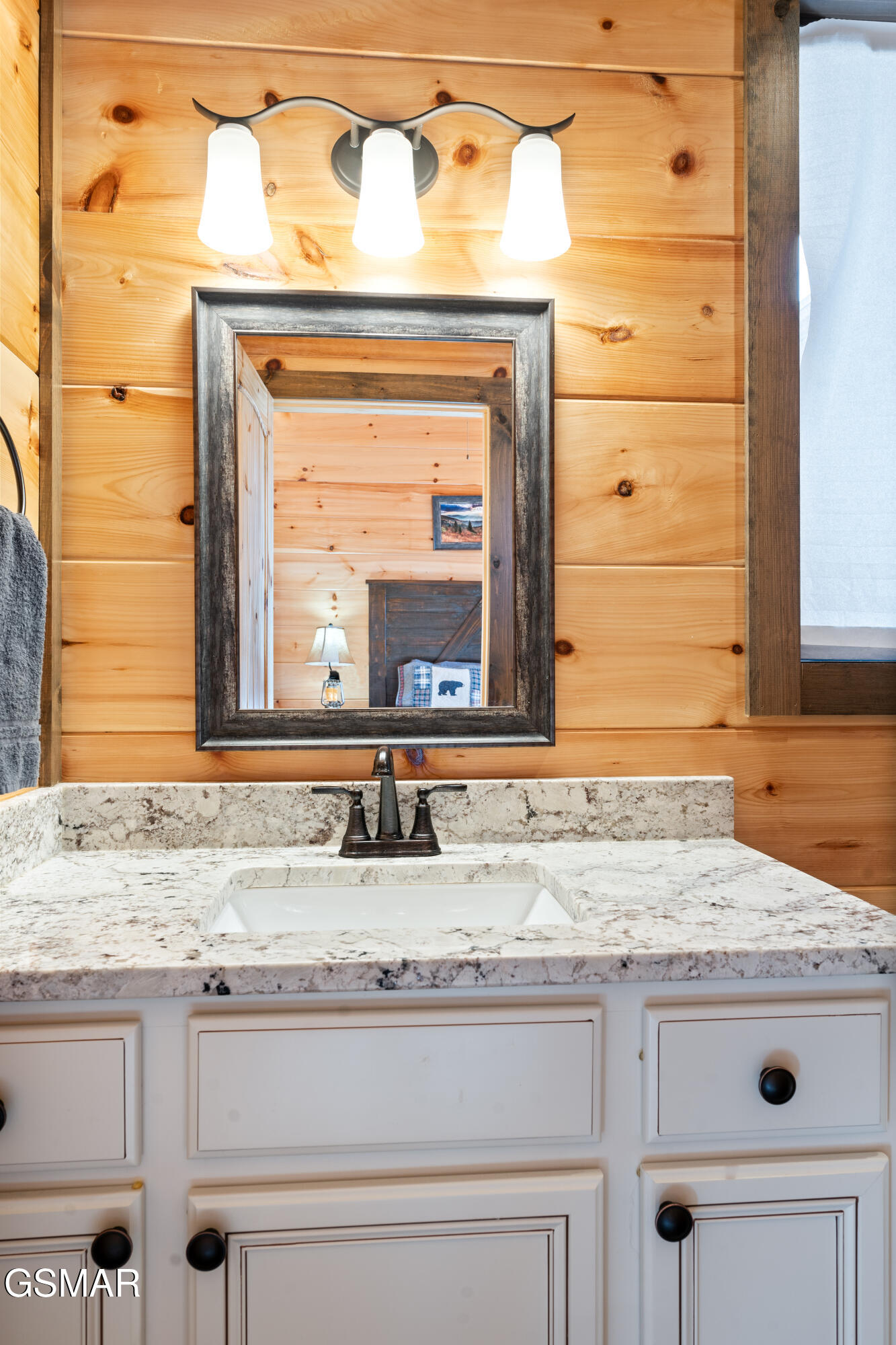 4548 Shangrila Way Sevierville TN 37862
