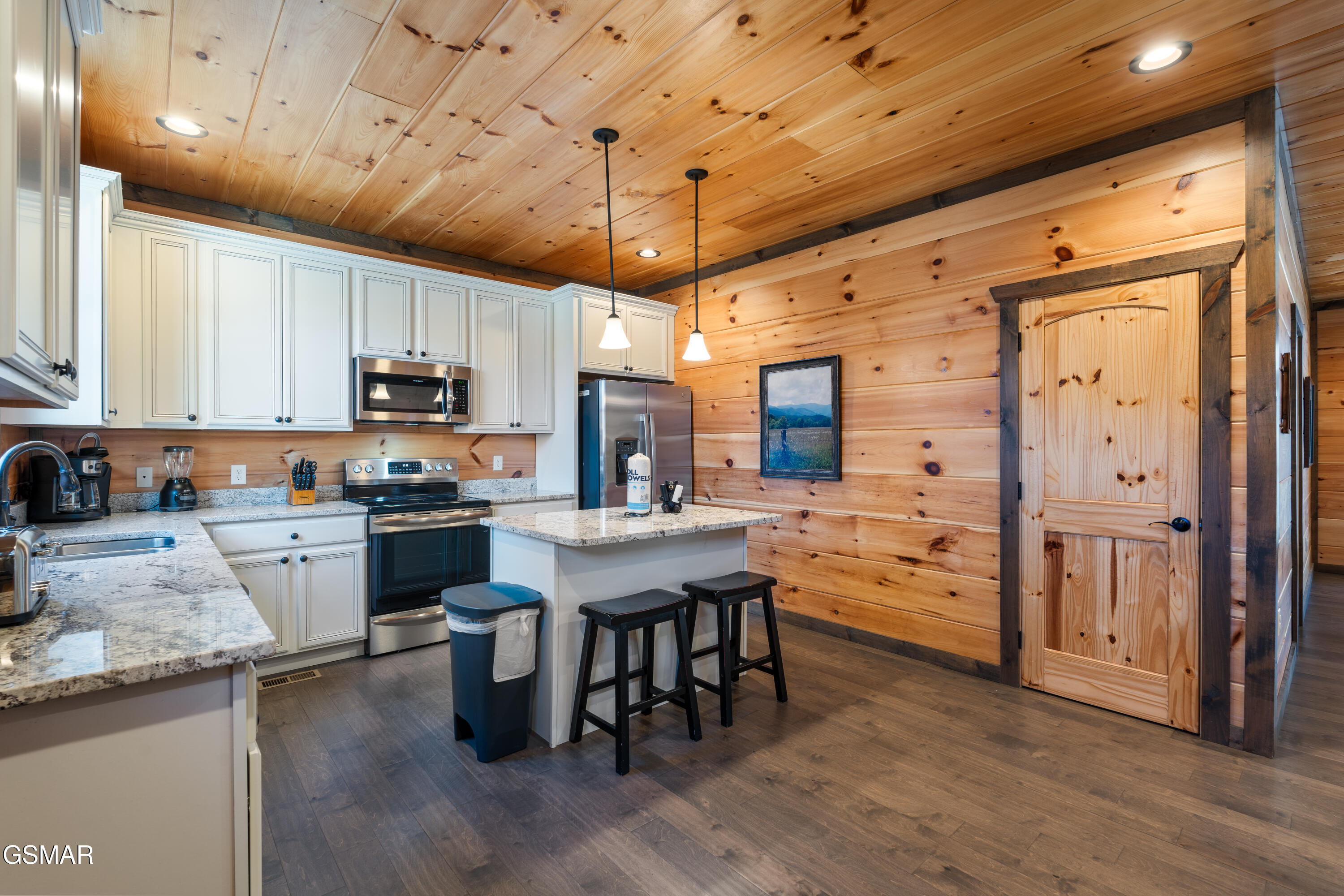 4548 Shangrila Way Sevierville TN 37862