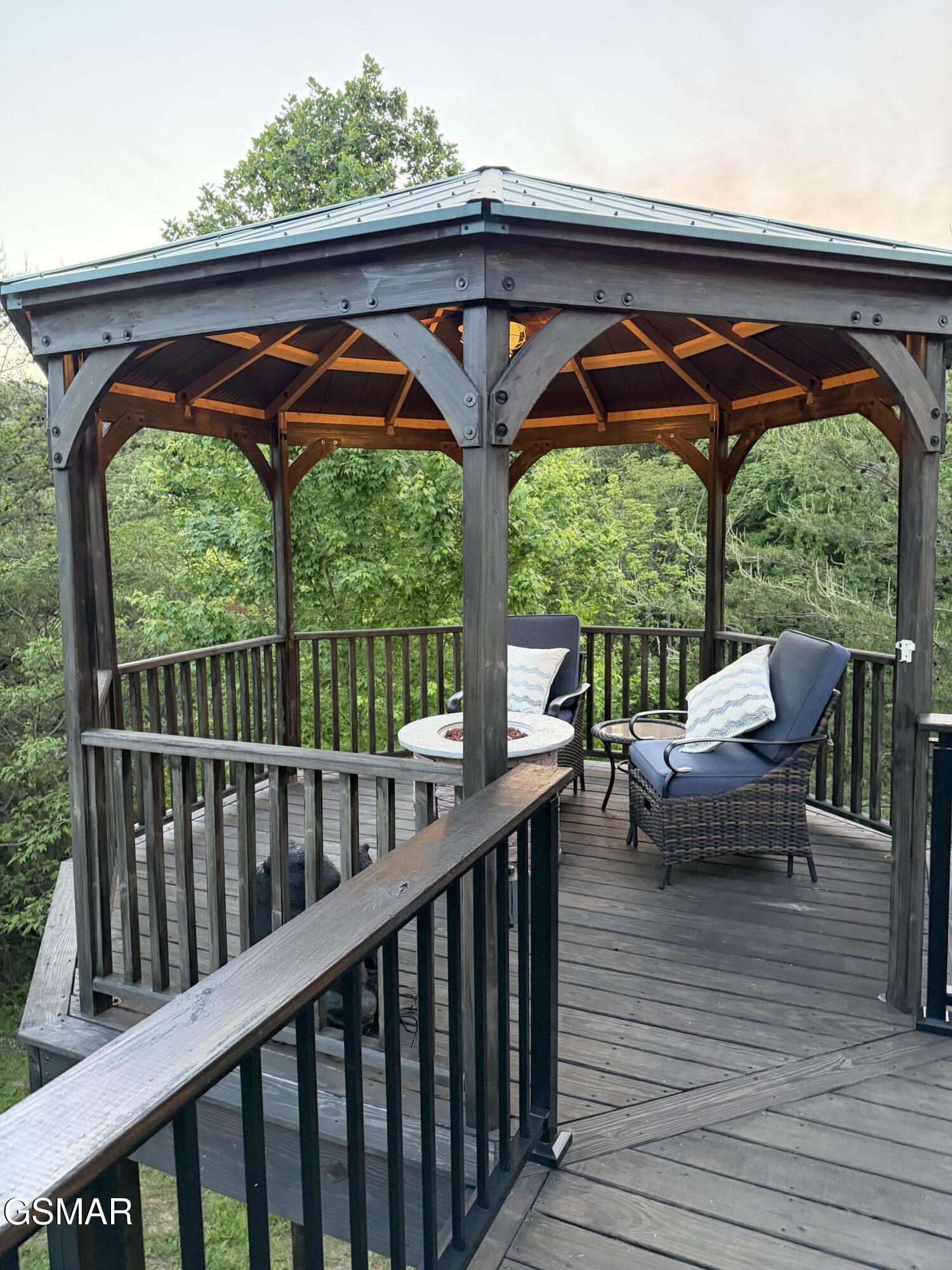 1347 Zachary Thomas Lane Sevierville TN 37876