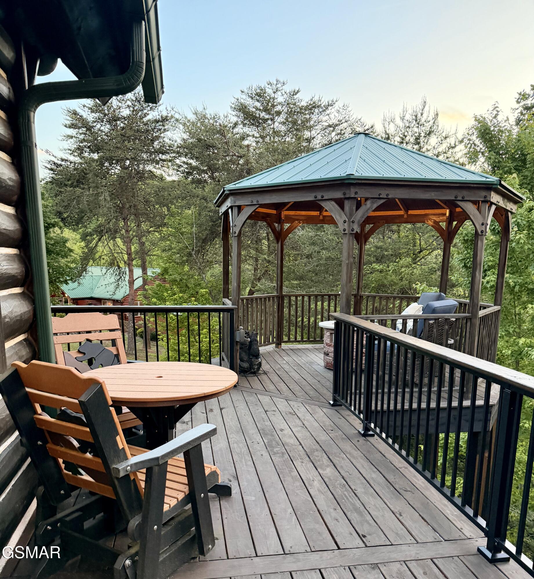 1347 Zachary Thomas Lane Sevierville TN 37876