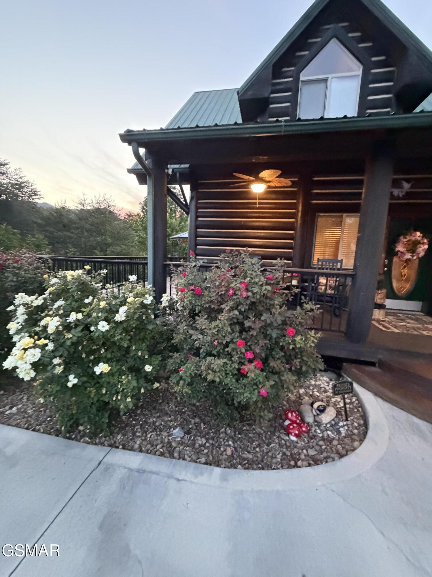 1347 Zachary Thomas Lane Sevierville TN 37876