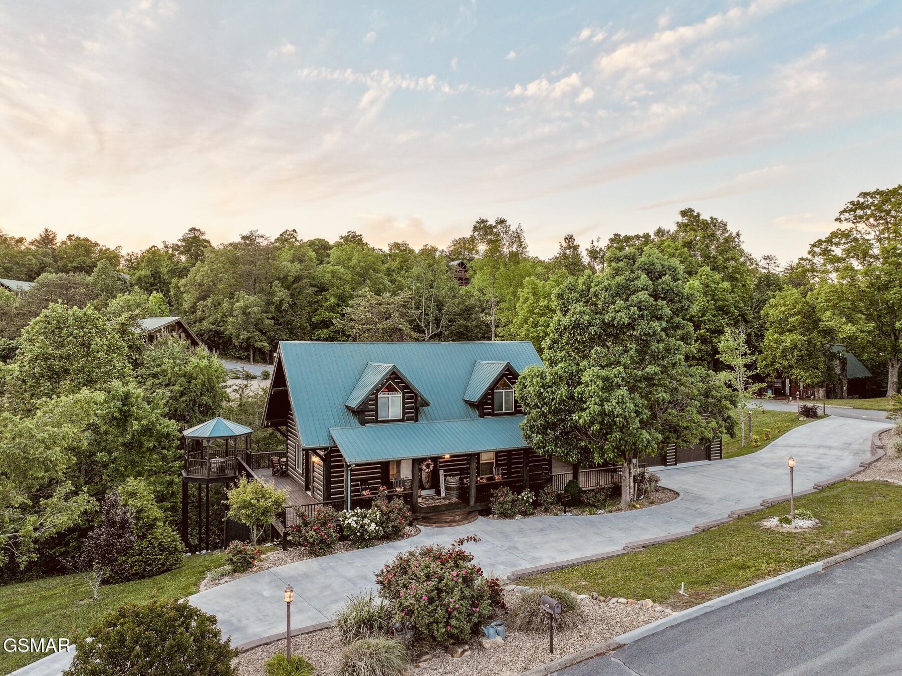 1347 Zachary Thomas Lane Sevierville TN 37876