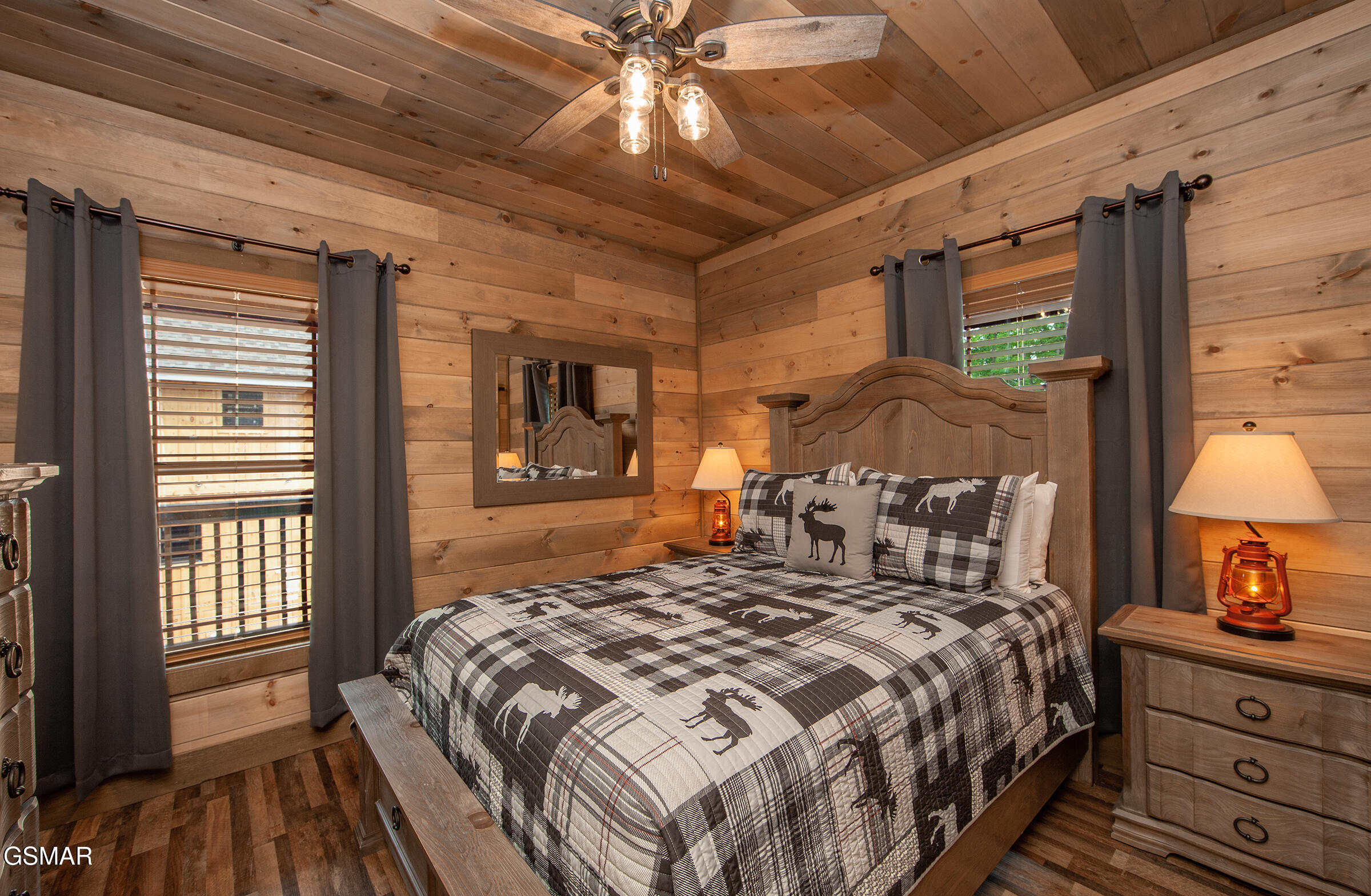 2344 Coopers Hawk Way Sevierville TN 37862
