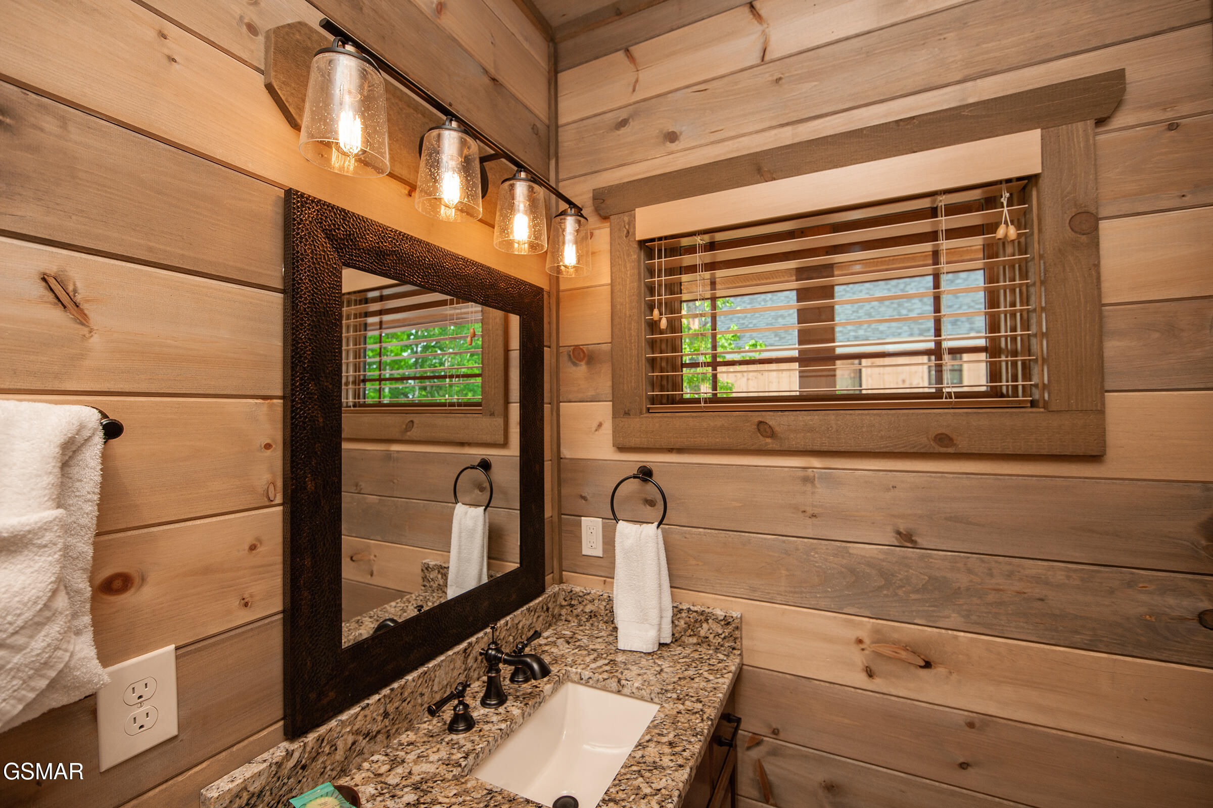 2344 Coopers Hawk Way Sevierville TN 37862