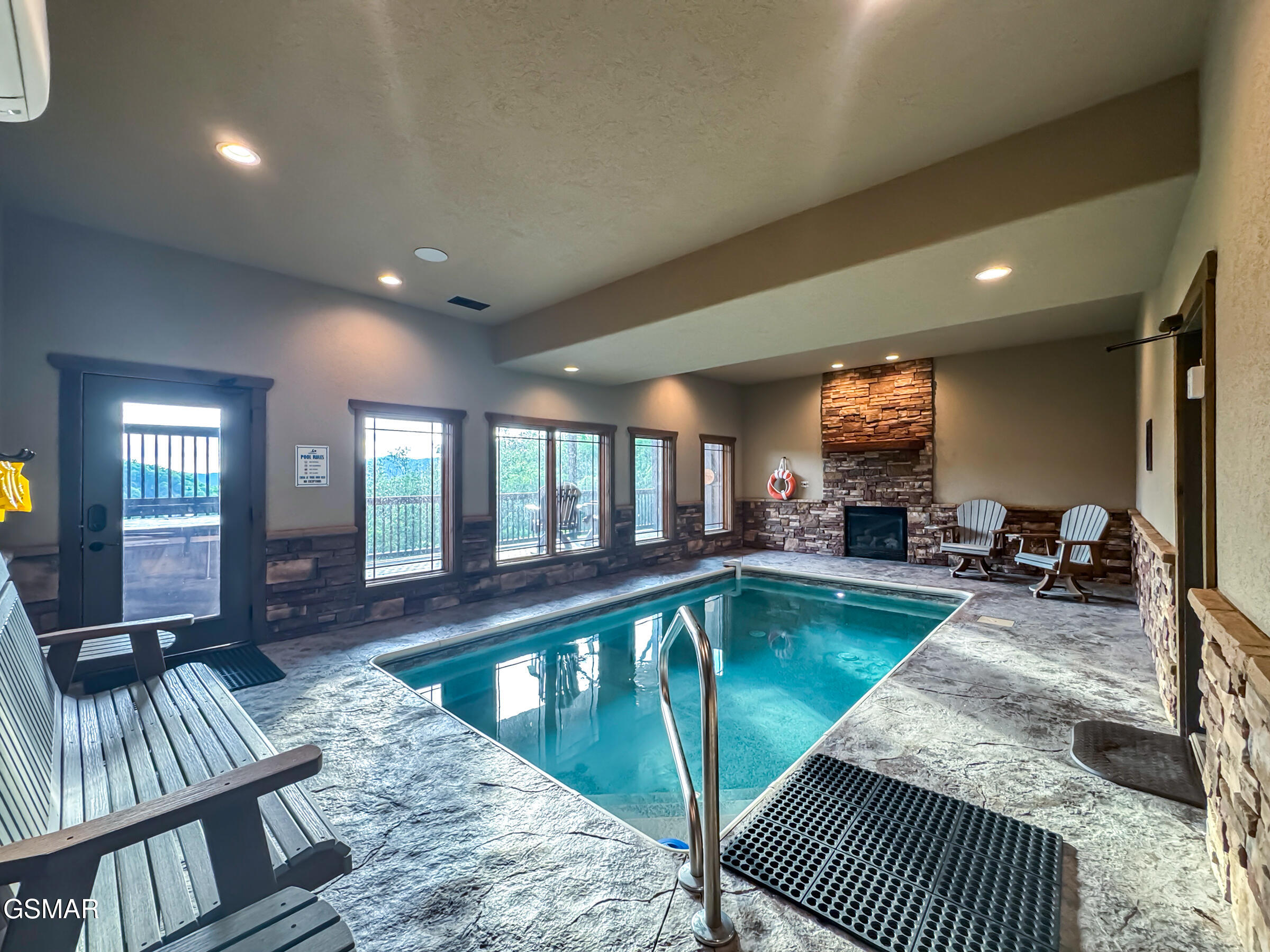 2344 Coopers Hawk Way Sevierville TN 37862