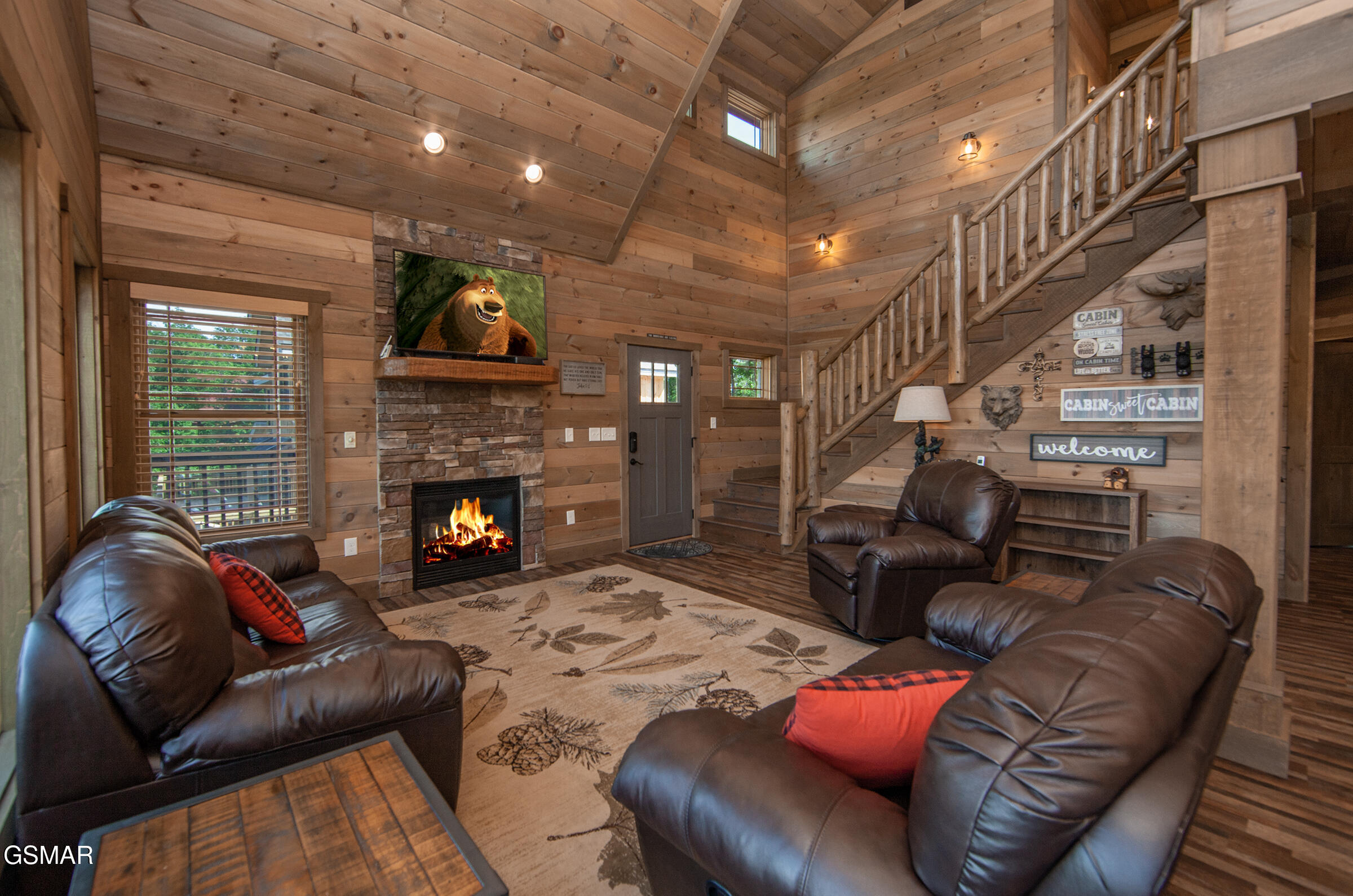 2344 Coopers Hawk Way Sevierville TN 37862
