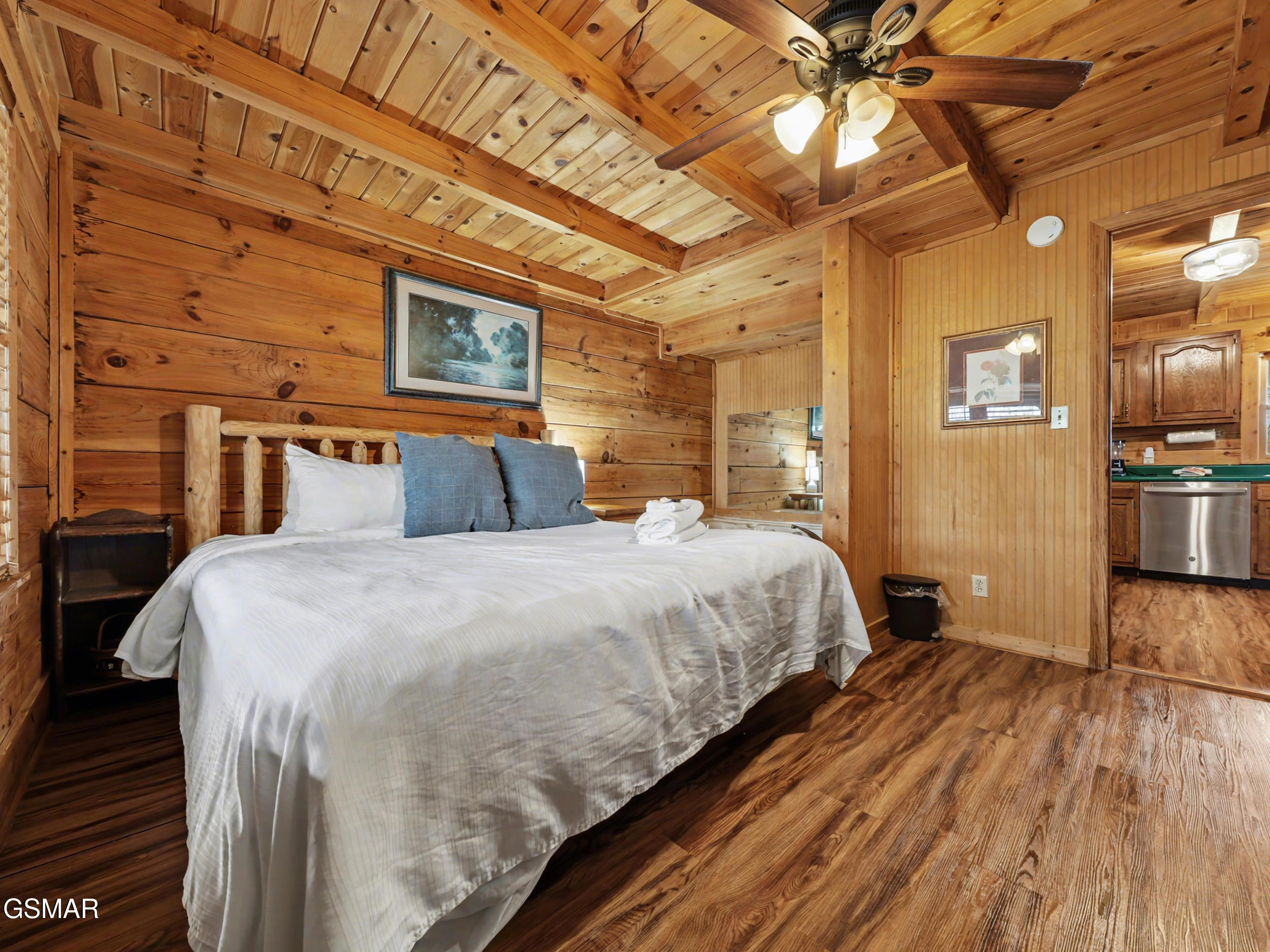 1141 Ski View Lane Sevierville TN 37876