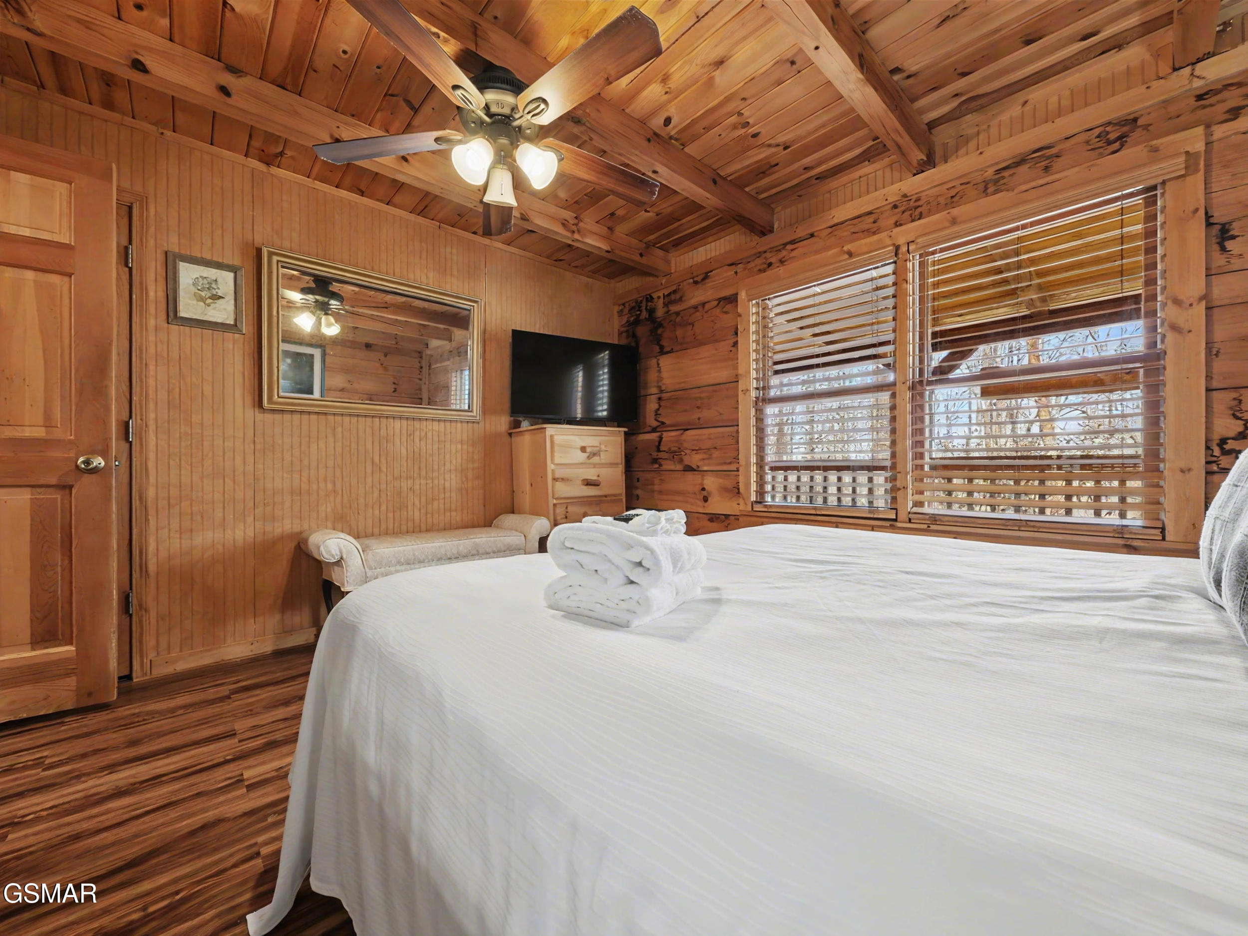 1141 Ski View Lane Sevierville TN 37876