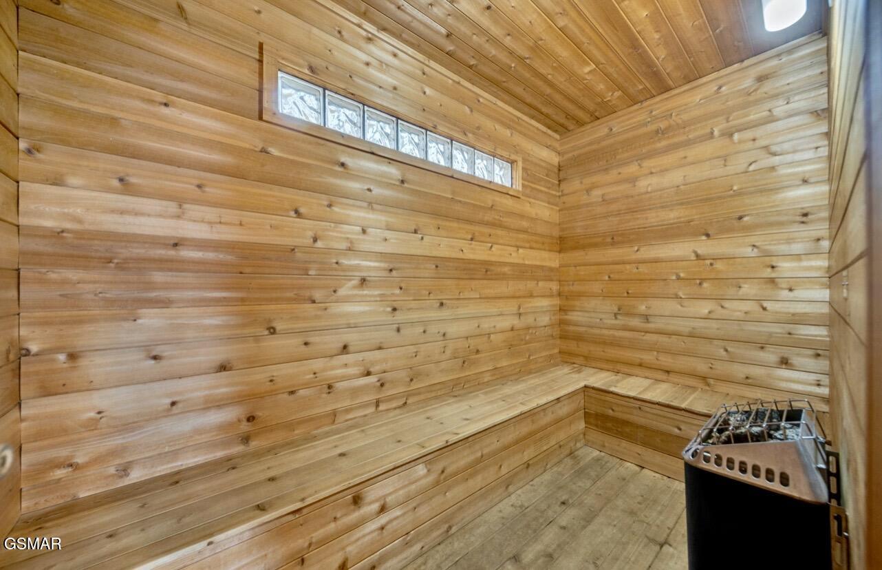 2119 N Tamins Drive Gatlinburg TN 37738